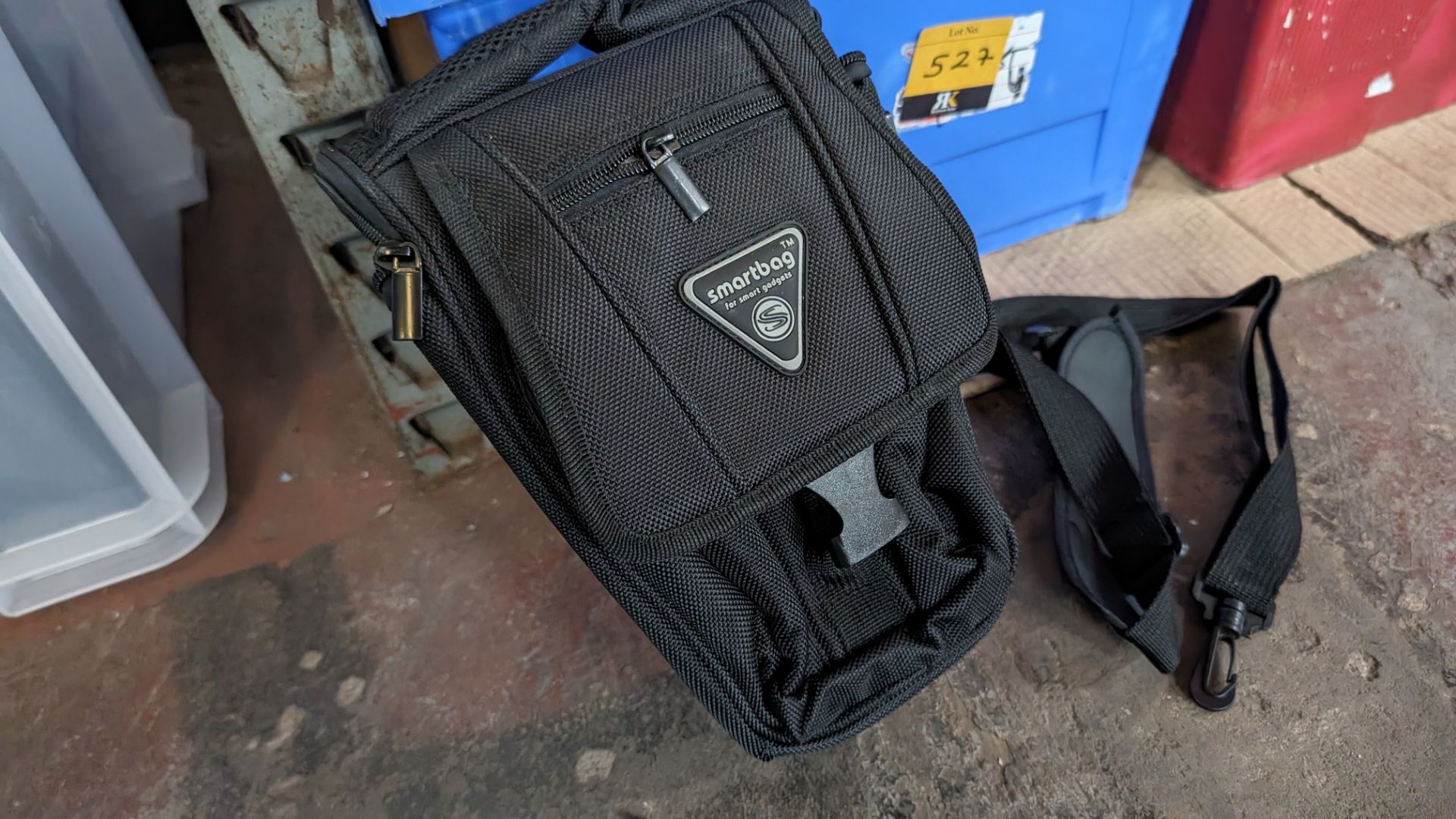 10 off camera bags, each including a strap - Bild 3 aus 4