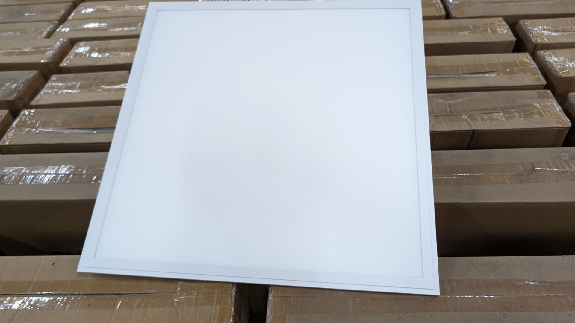 40 off Elegance Premium Eco 595mm x 595mm LED lighting panels. 4000k. 28/36w input power. 36w dri - Image 5 of 14