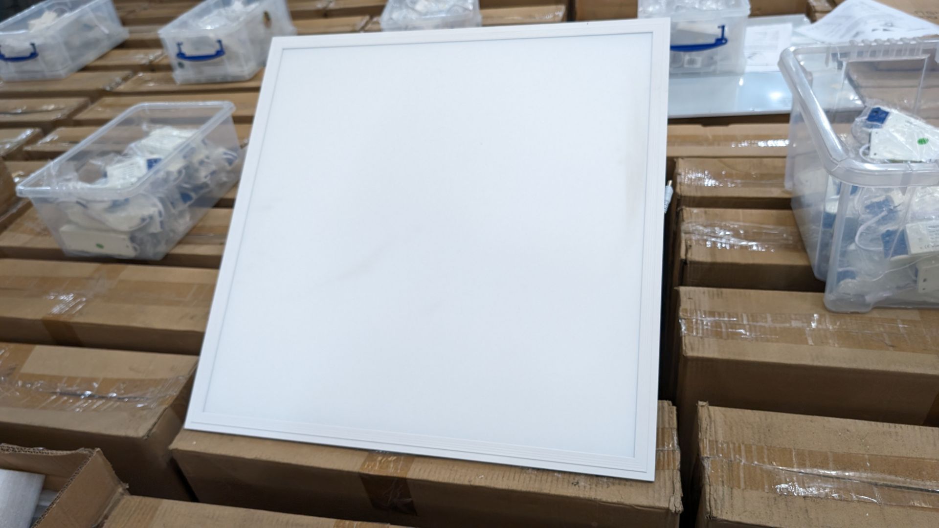 20 off Elegance (Standard) 595mm x 595mm LED lighting panels. 4000k. 45w input power. 45w drivers - Image 5 of 14