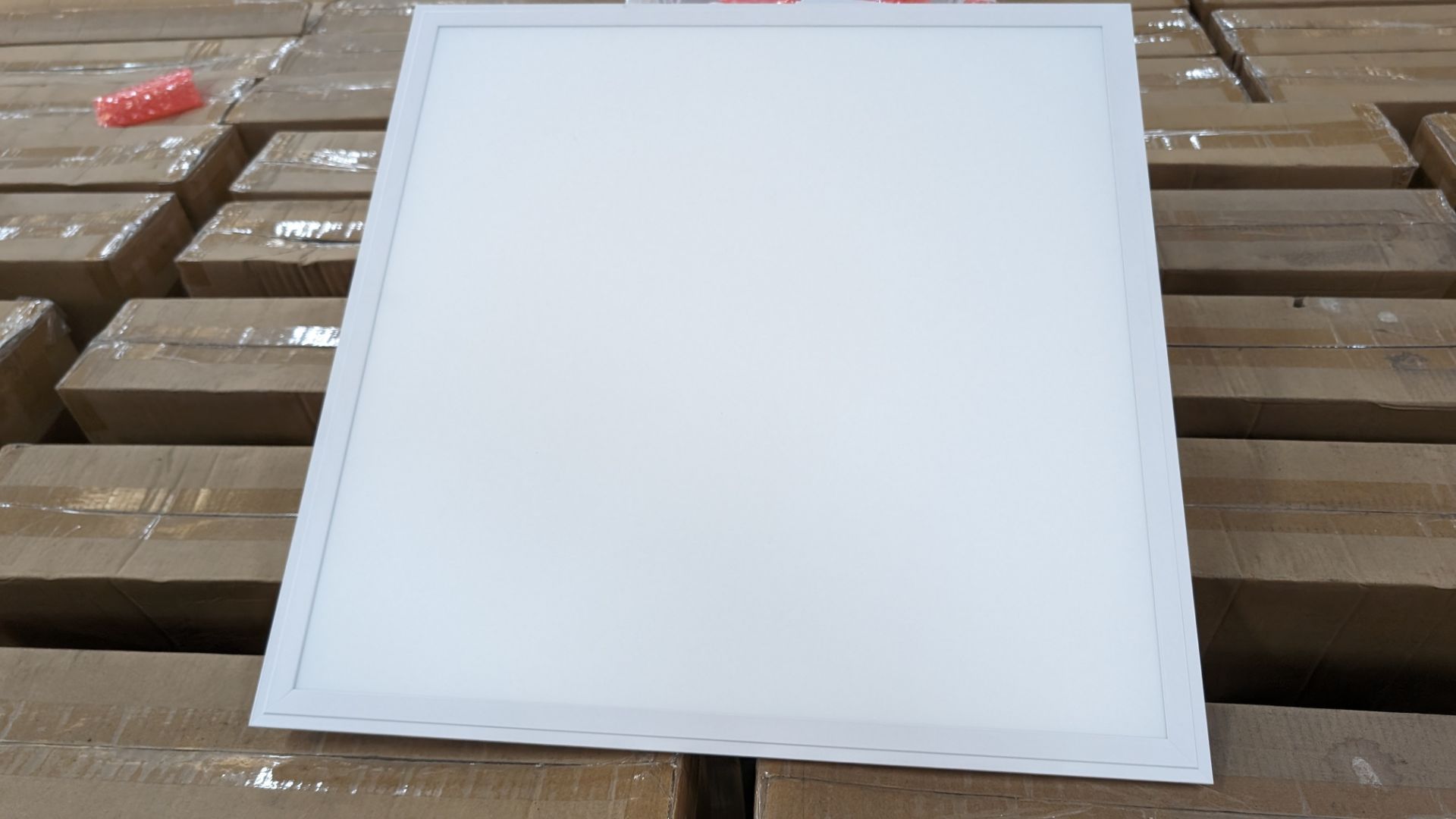 40 off Elegance Premium Eco 595mm x 595mm LED lighting panels. 4000k. 28/36w input power. 36w. M - Image 6 of 14