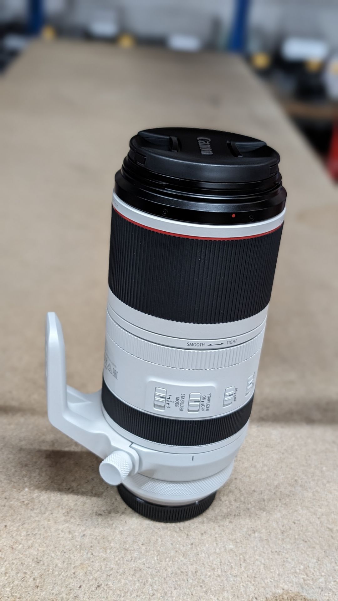 Canon RF 100-500mm lens, f4.5/7.1 L IS USM, including soft carry case and strap - Image 2 of 28