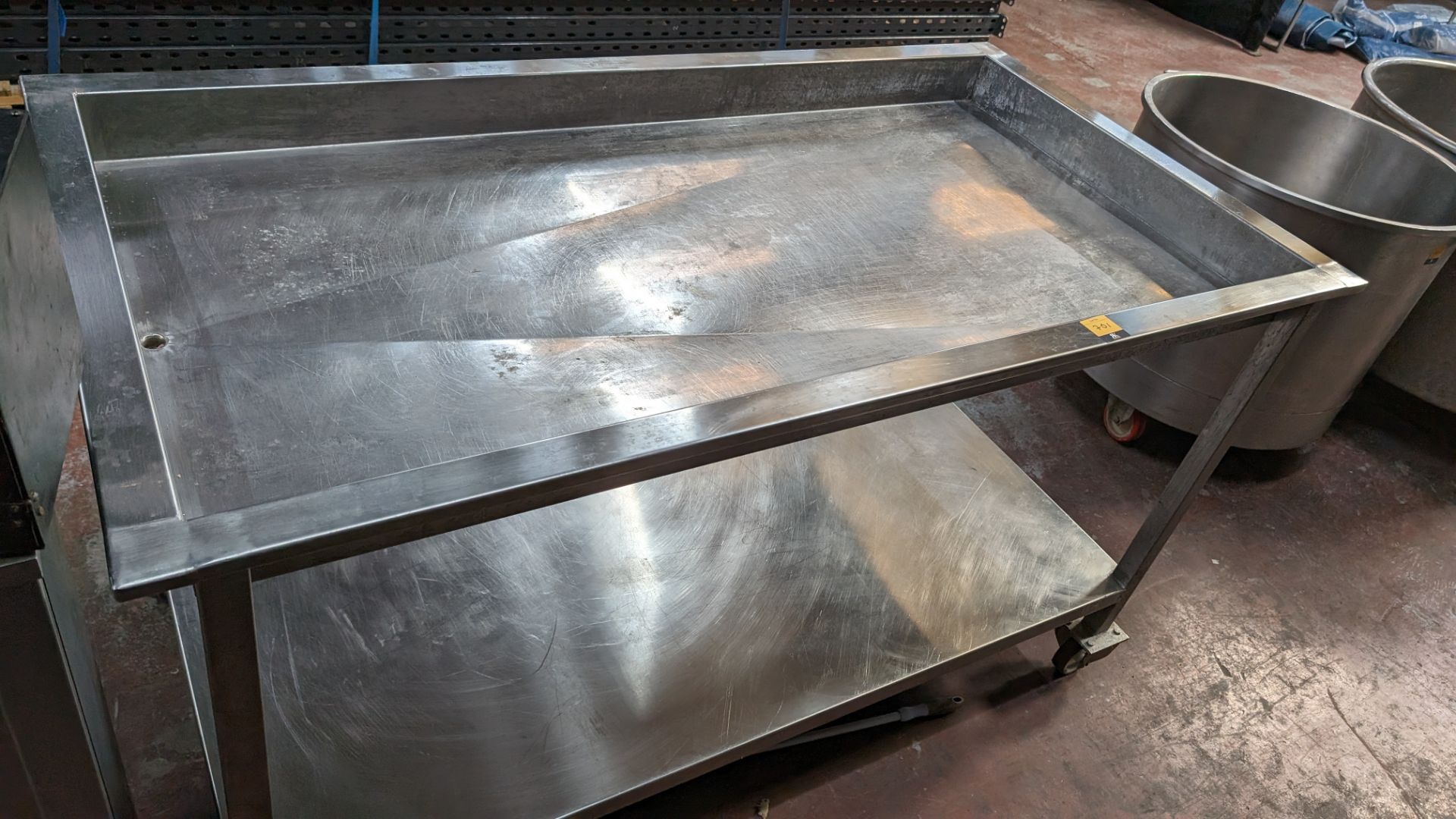 Stainless steel mobile draining table. Understood to have been bought in 2018. Dimensions approxim