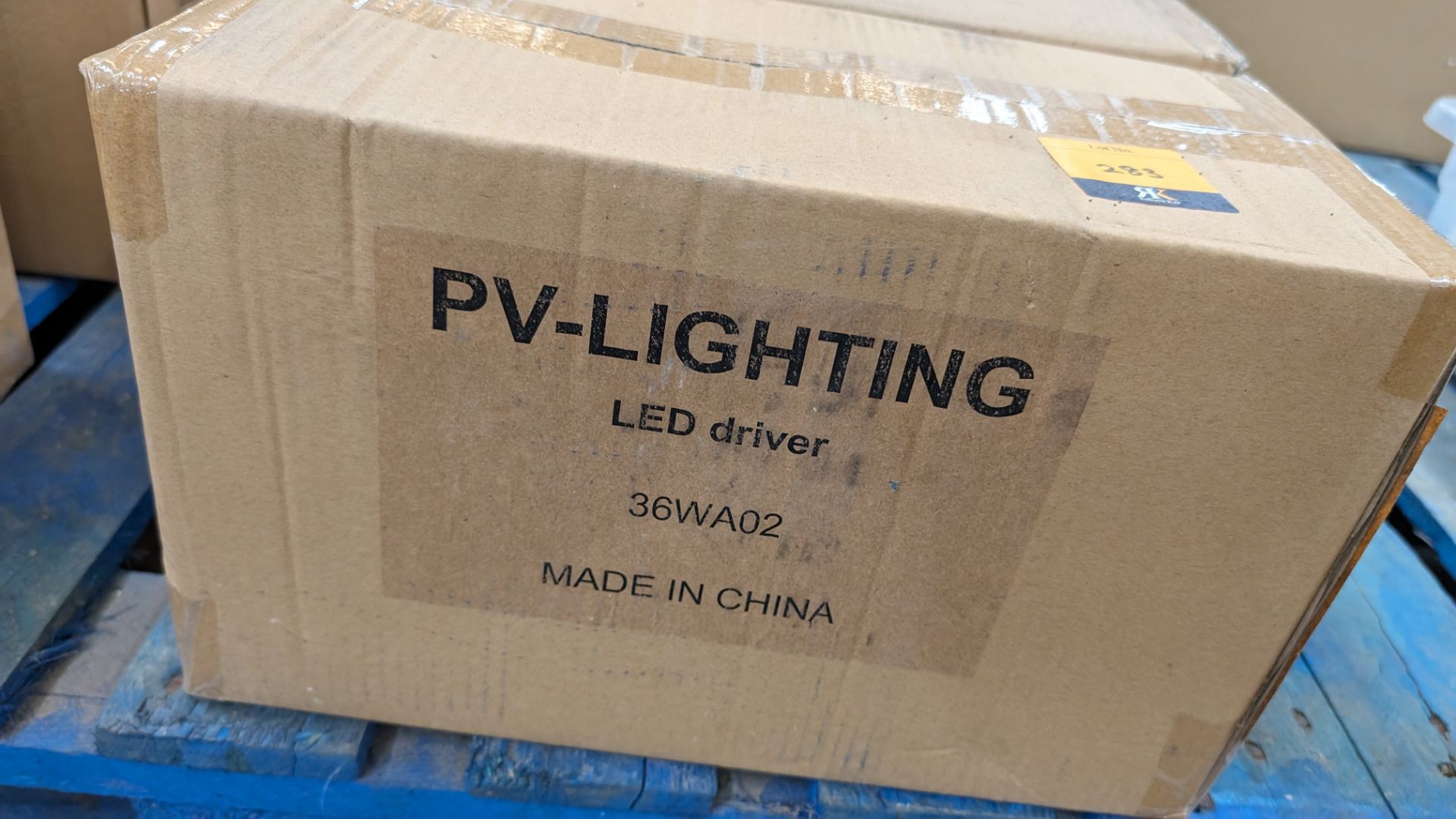 Approximately 288 off LED drivers, model IN-36WA02, 36VDC, 950mA - 4 boxes - Bild 3 aus 4