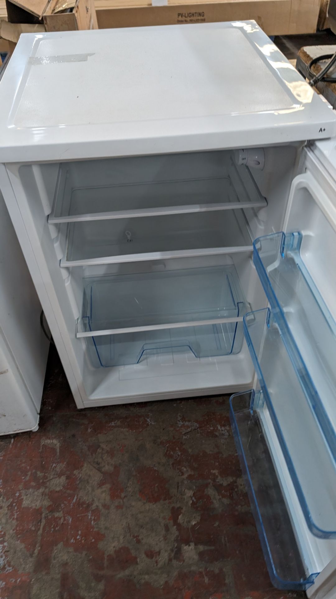 2 off assorted under counter fridges - Image 7 of 8