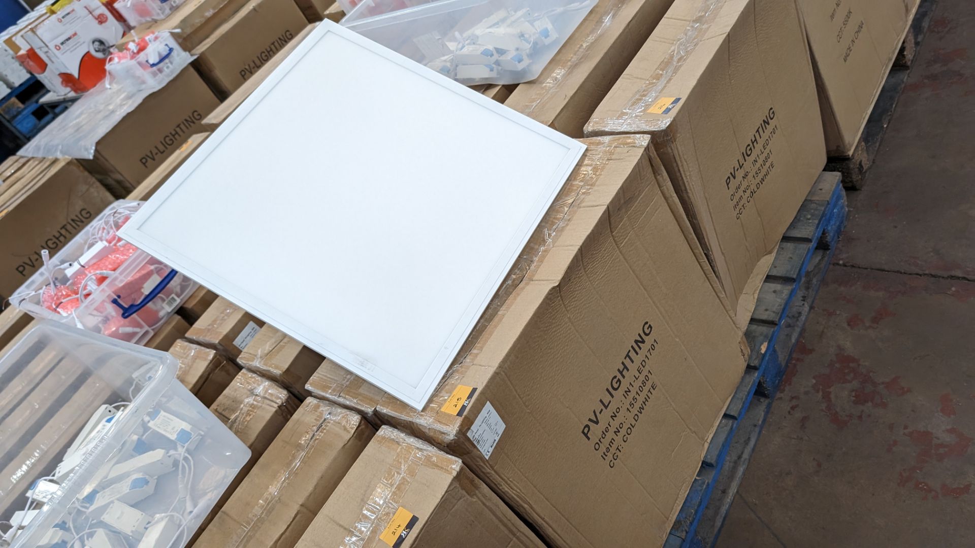 16 off 600mm x 600mm 36w 6000k 4320 lumens cold white LED lighting panels. 36w drivers. This lot c