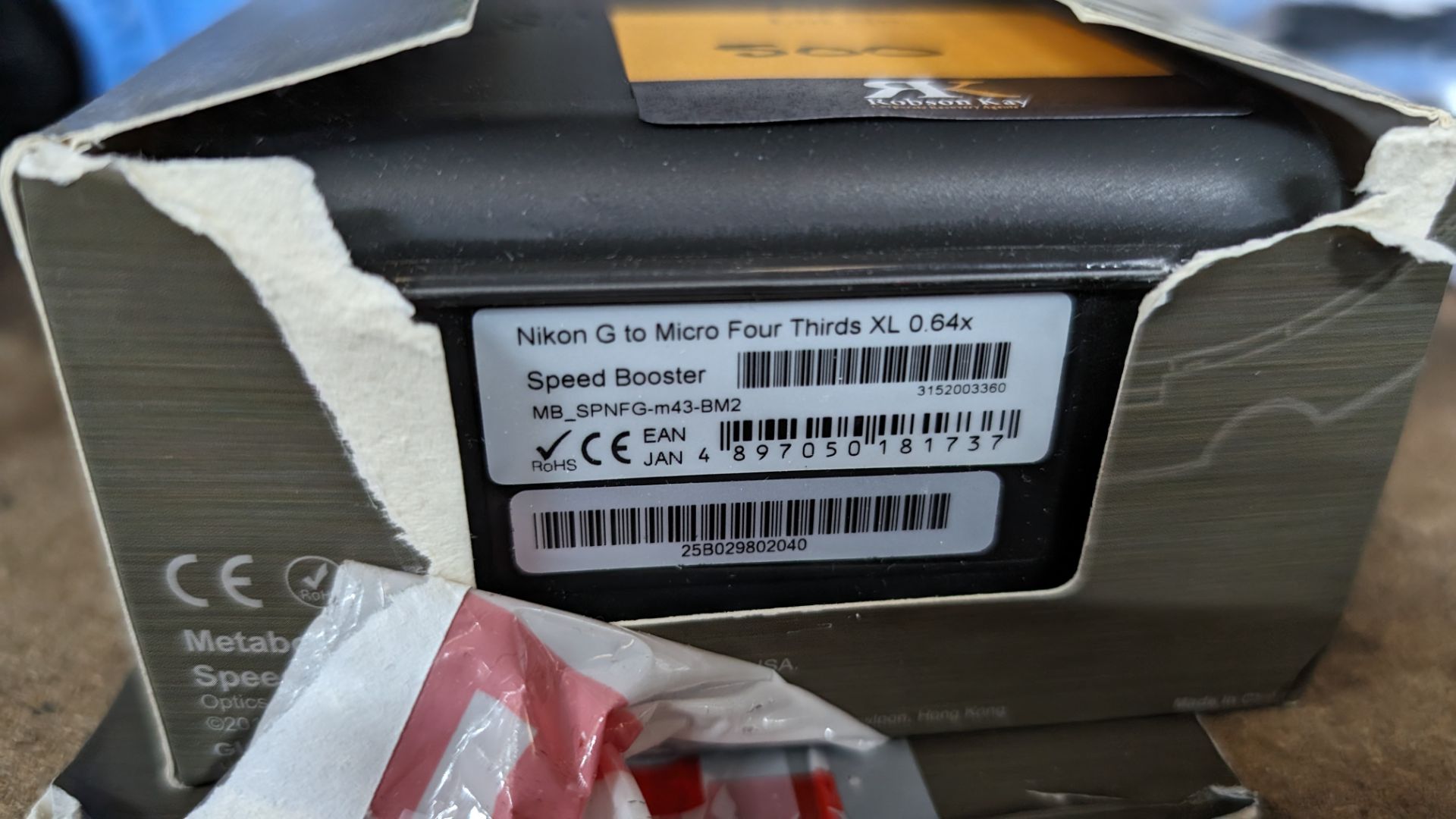 Metabones Professional adaptor ring/speed booster, Nikon G to Microfourthirds XL 0.64x - Image 3 of 7