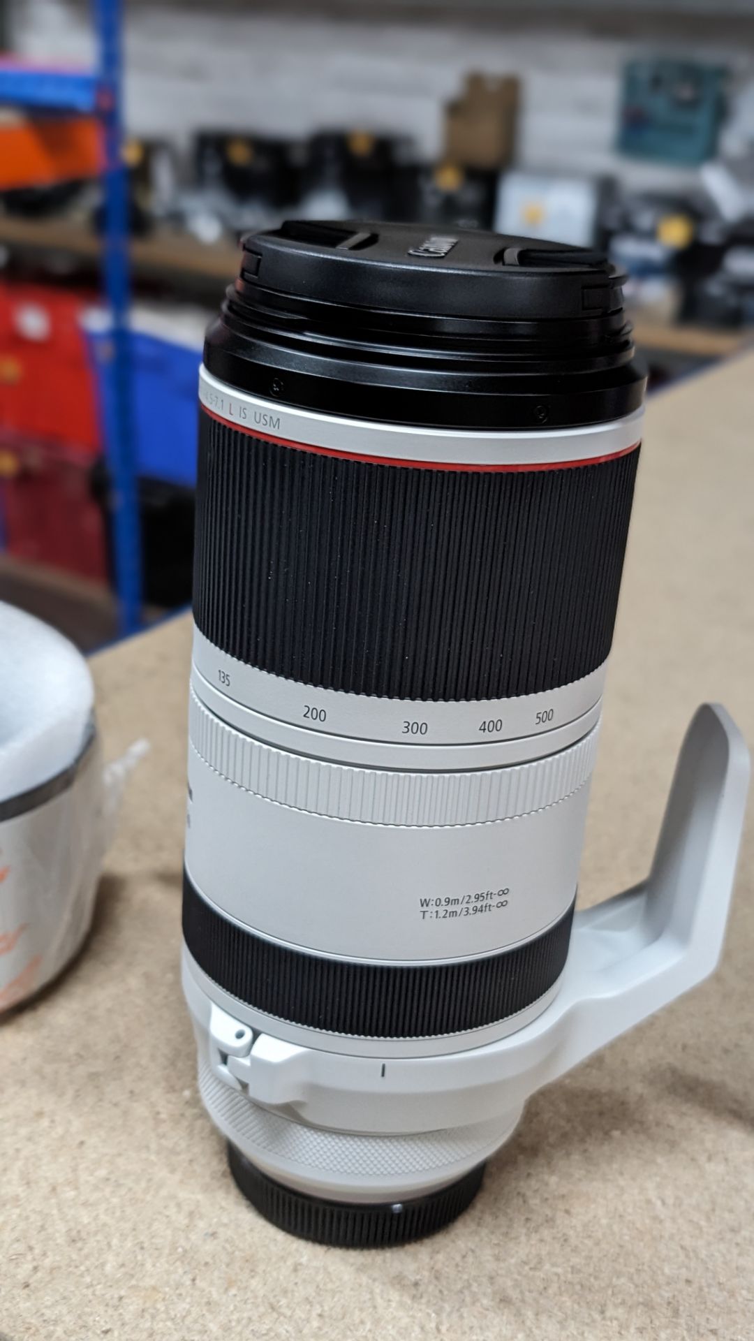 Canon RF 100-500mm lens, f4.5/7.1 L IS USM, including soft carry case and strap - Image 24 of 28