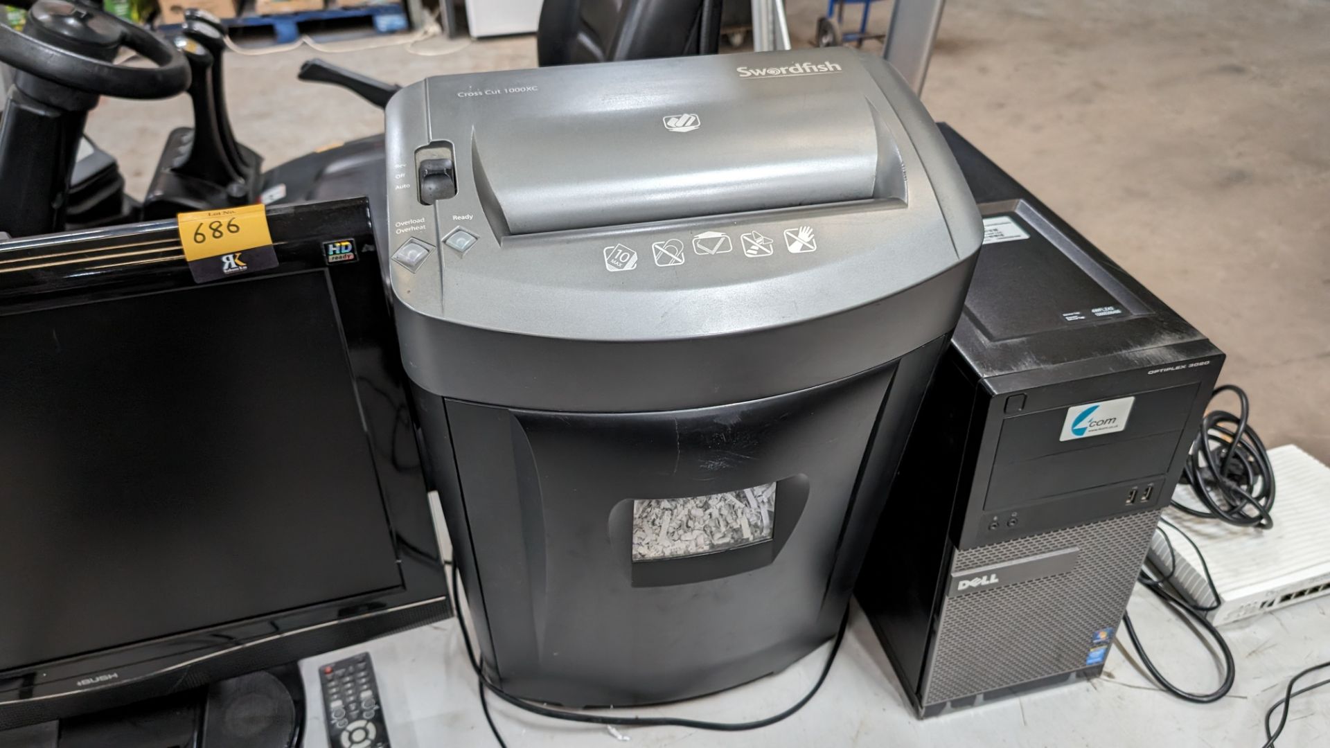 Mixed IT lot comprising TV, shredder, desktop computer, modem and power packs - Image 6 of 8