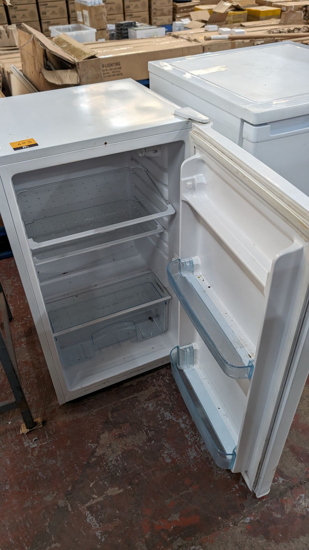 2 off assorted under counter fridges - Image 5 of 8