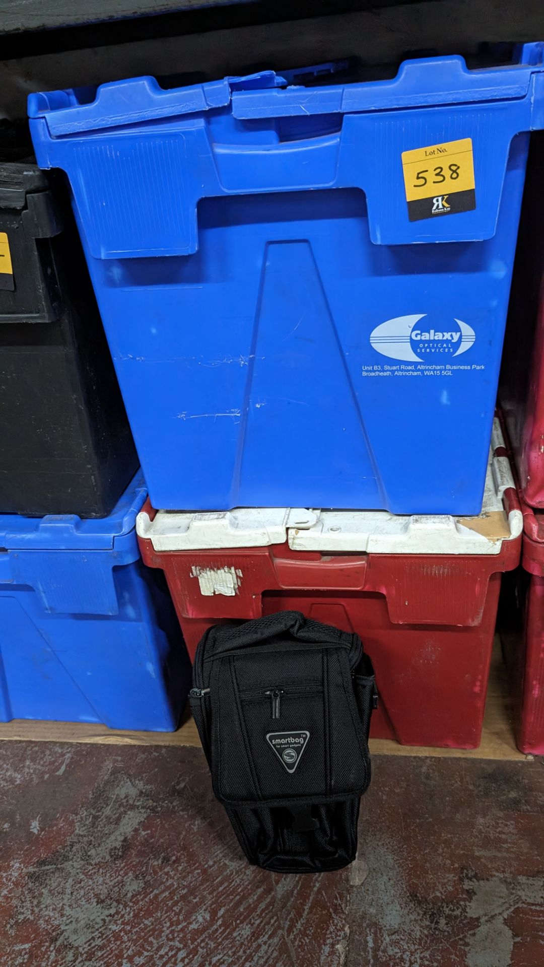 20 off camera bags - no straps. The contents of 2 crates - Image 2 of 5