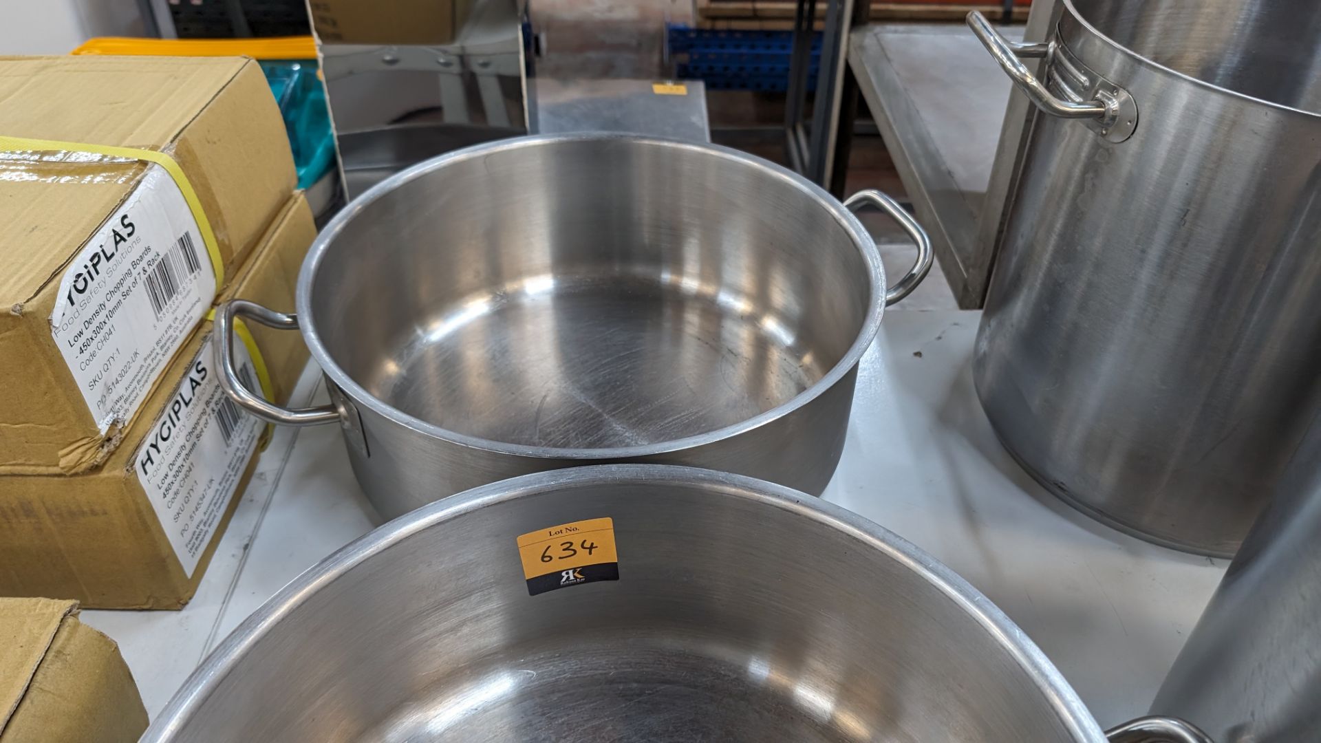 7 assorted large stock pots and similar - Image 4 of 9