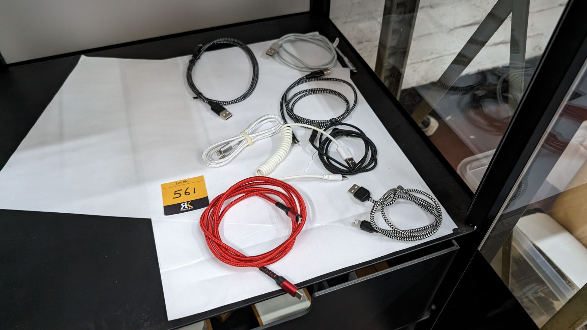 7 off assorted USB to lightning cables - Bild 7 aus 7
