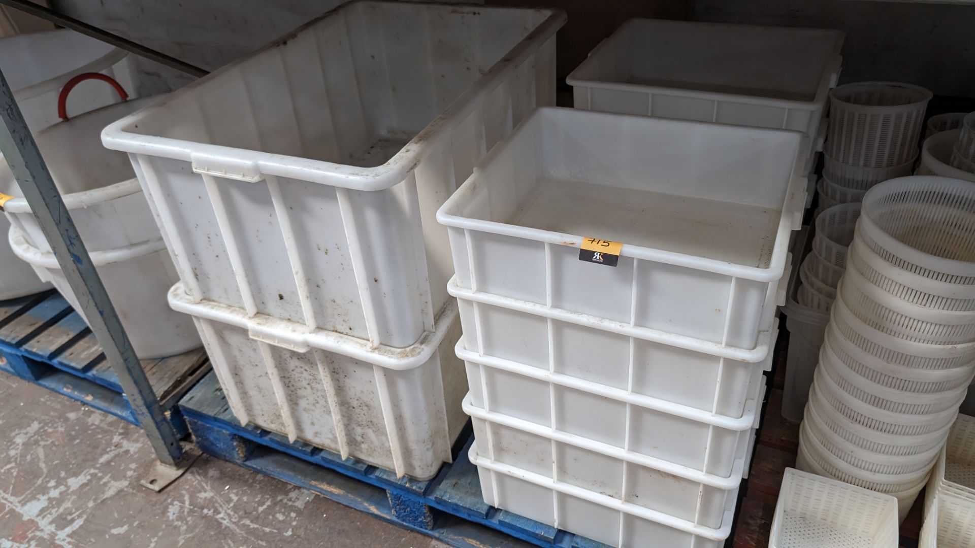 Contents of a pallet of large rectangular and square heavy duty plastic storage bins. - Image 2 of 5