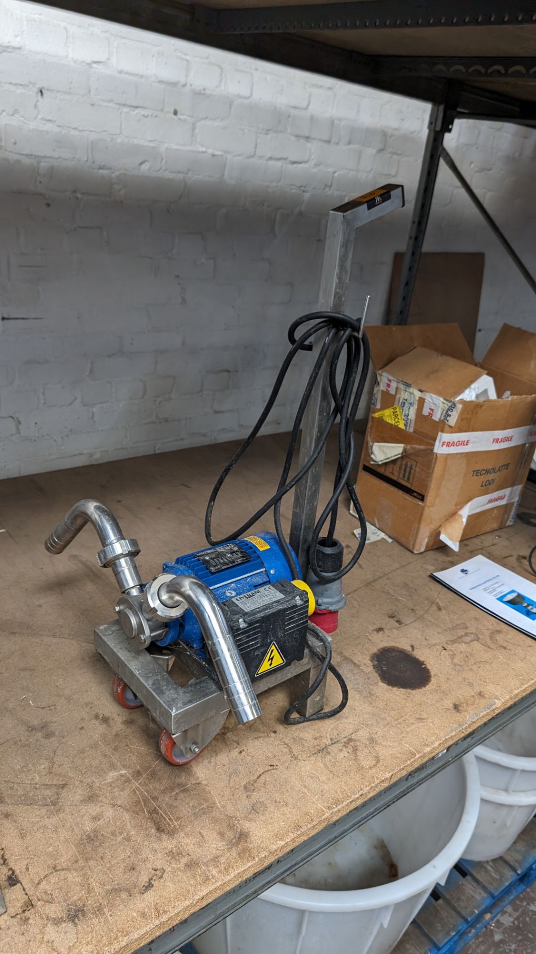 Inverter pump - Image 2 of 11