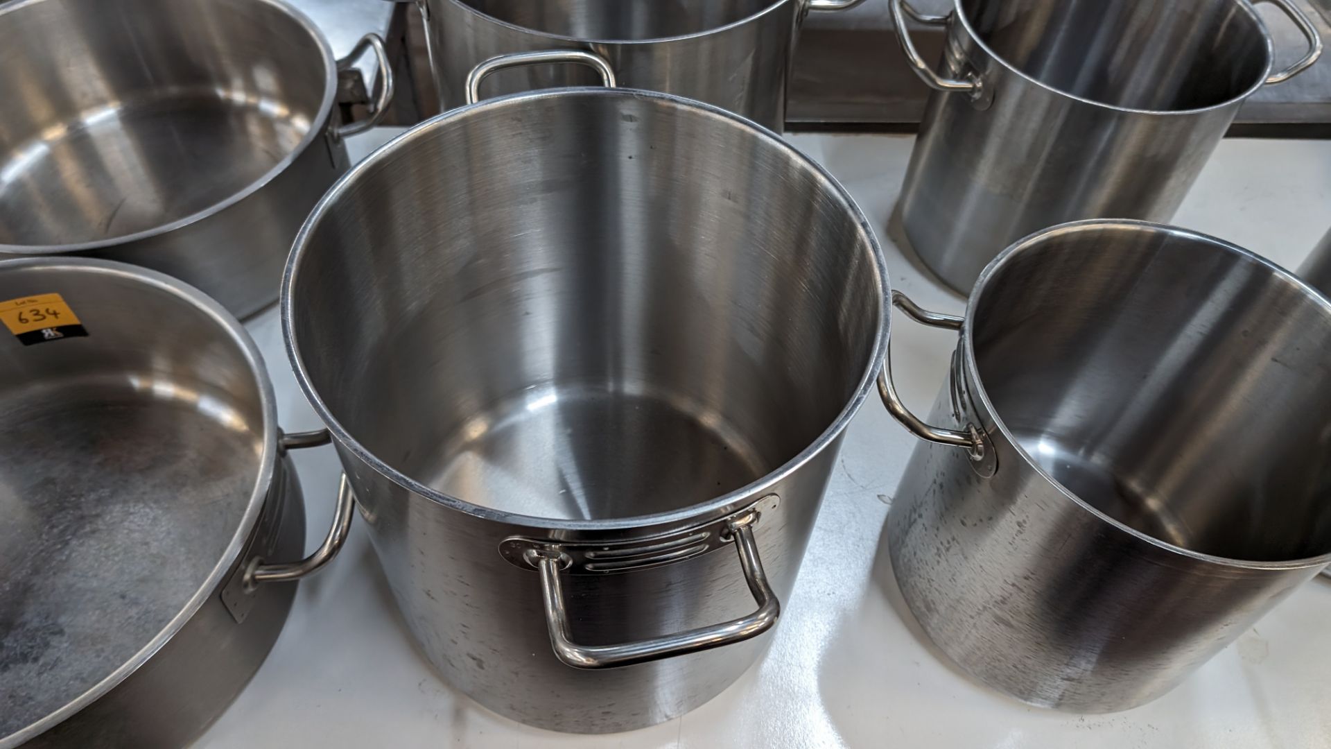 7 assorted large stock pots and similar - Image 5 of 9