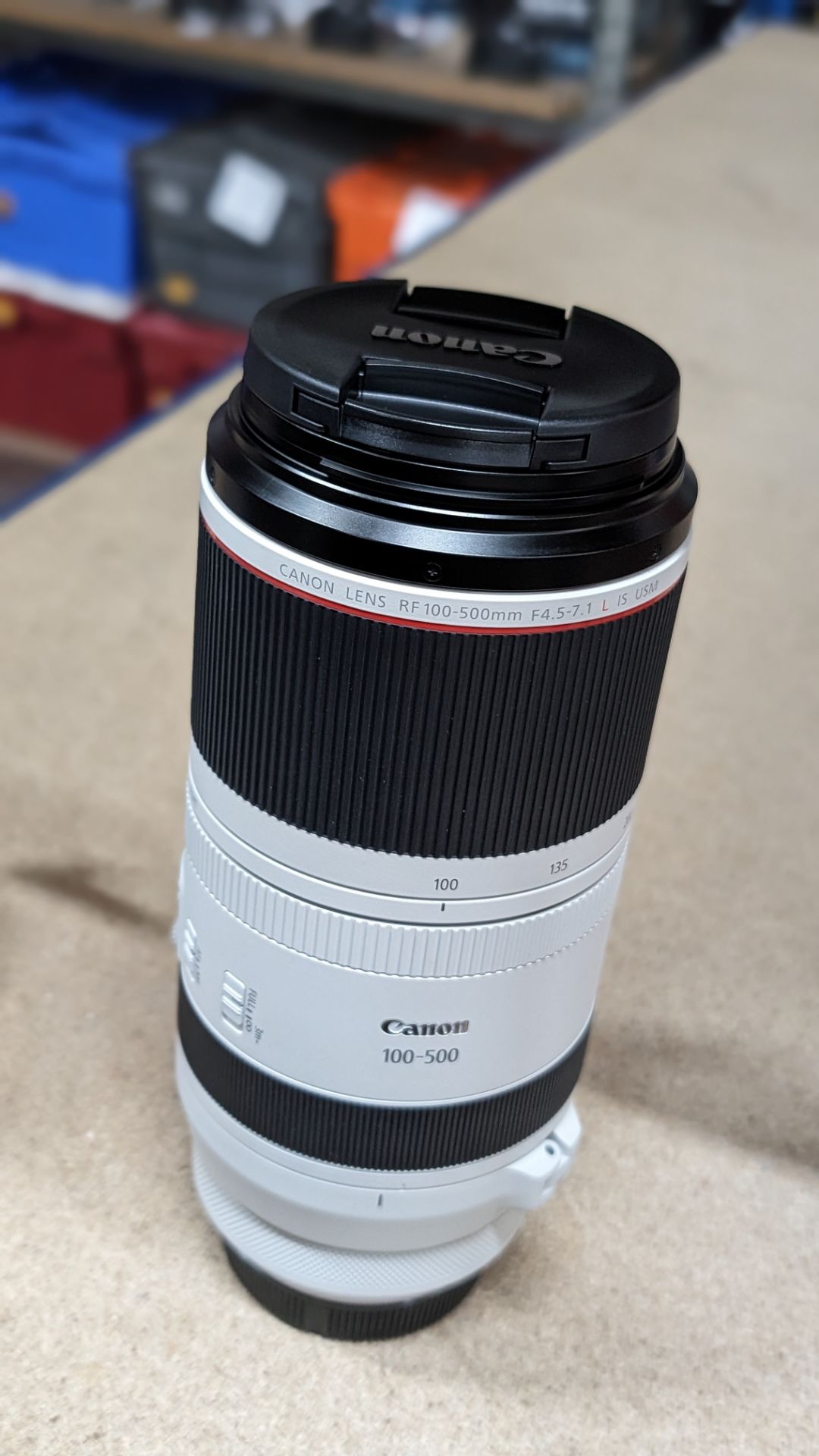 Canon RF 100-500mm lens, f4.5/7.1 L IS USM, including soft carry case and strap - Image 25 of 28