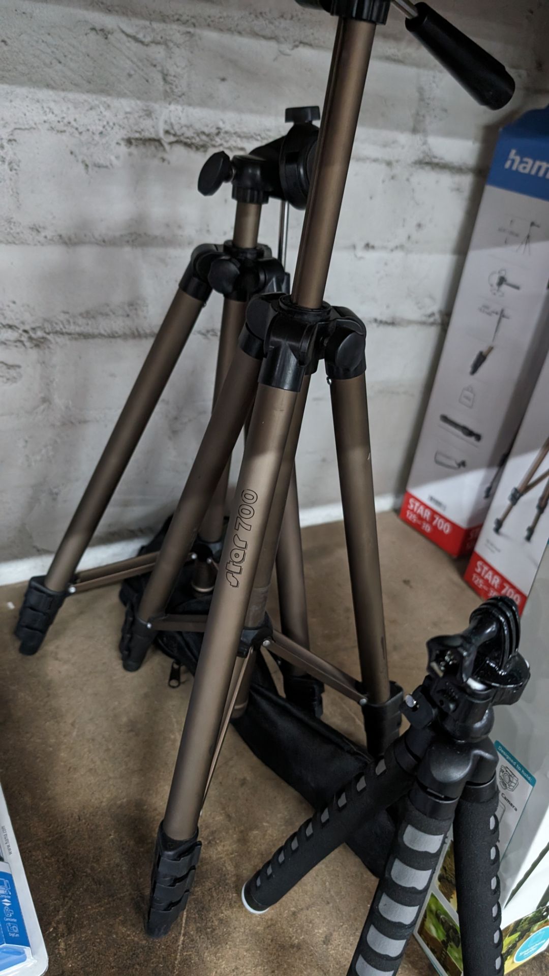 3 off assorted tripods - Image 4 of 6