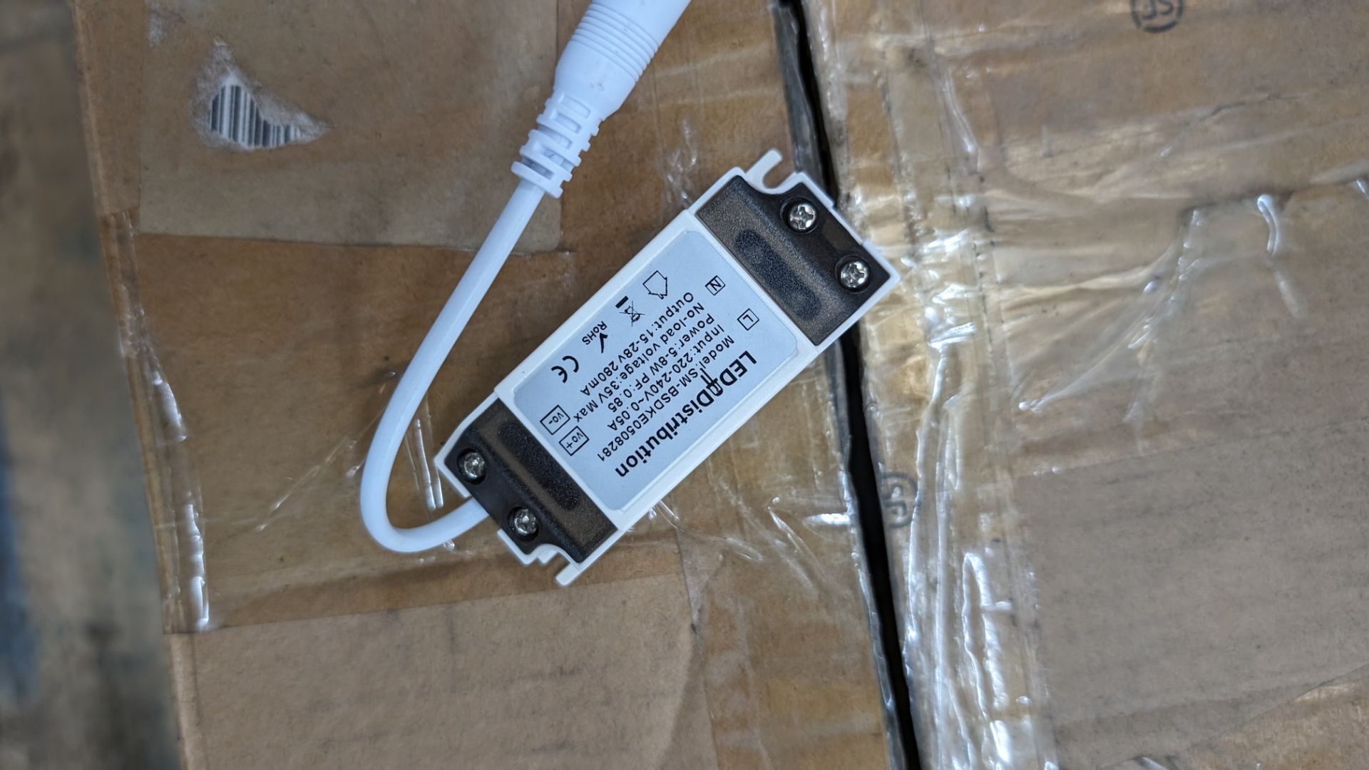 Approximately 59 off 5-8w LED drivers, output 15-28v - 1 carton - Image 4 of 5