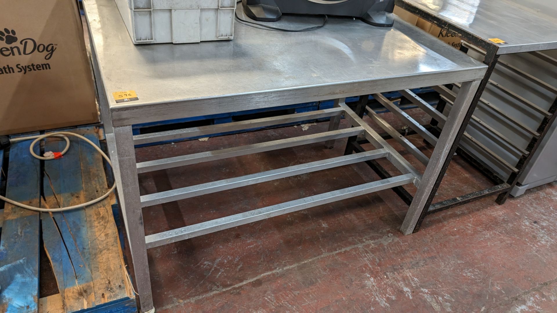 Large stainless steel table measuring 120cm x 75cm x 83cm - Bild 3 aus 4