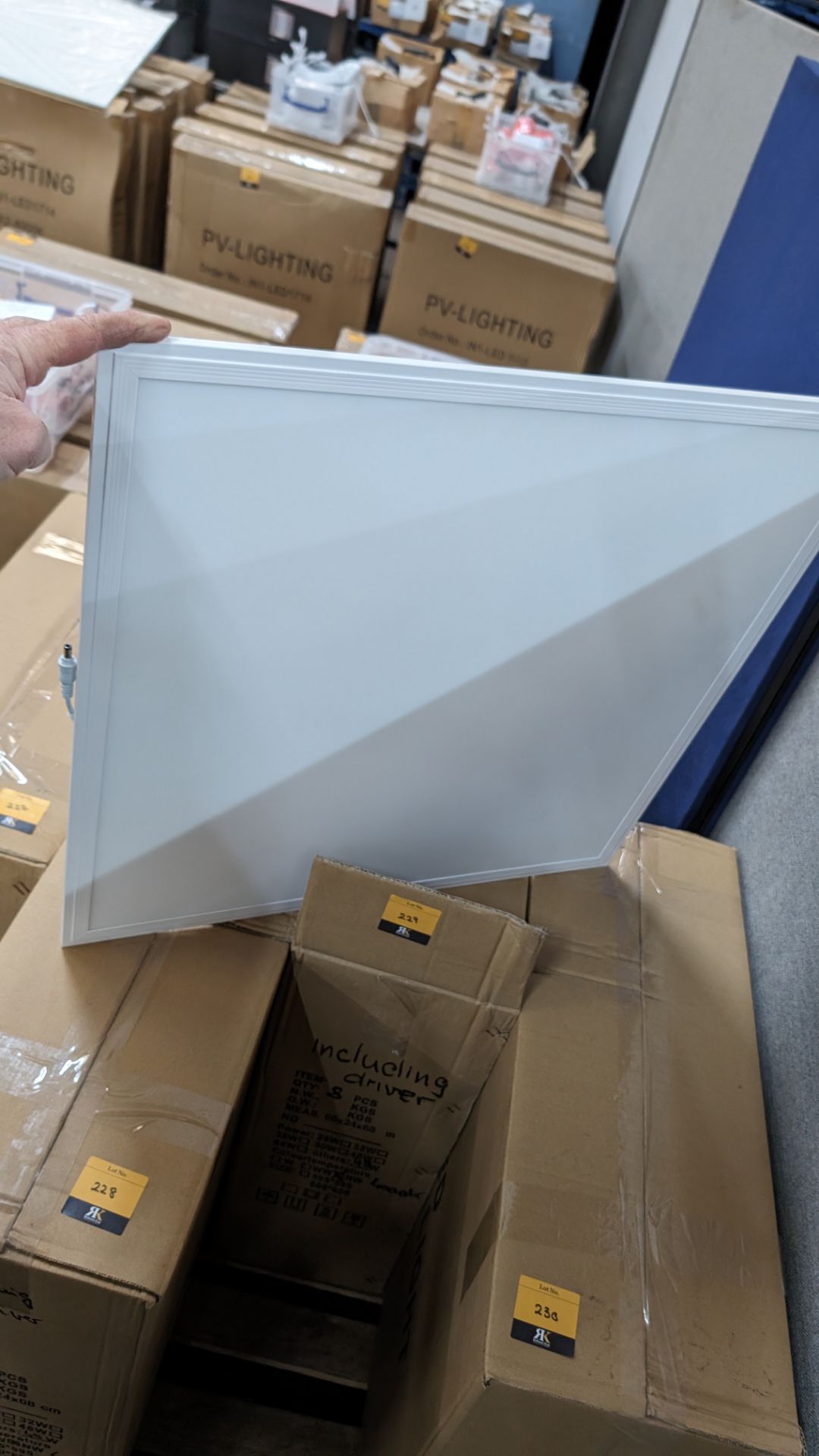 8 off 595mm x 595mm 4000k 45w LED lighting panels, each including driver - 1 carton - Image 2 of 5