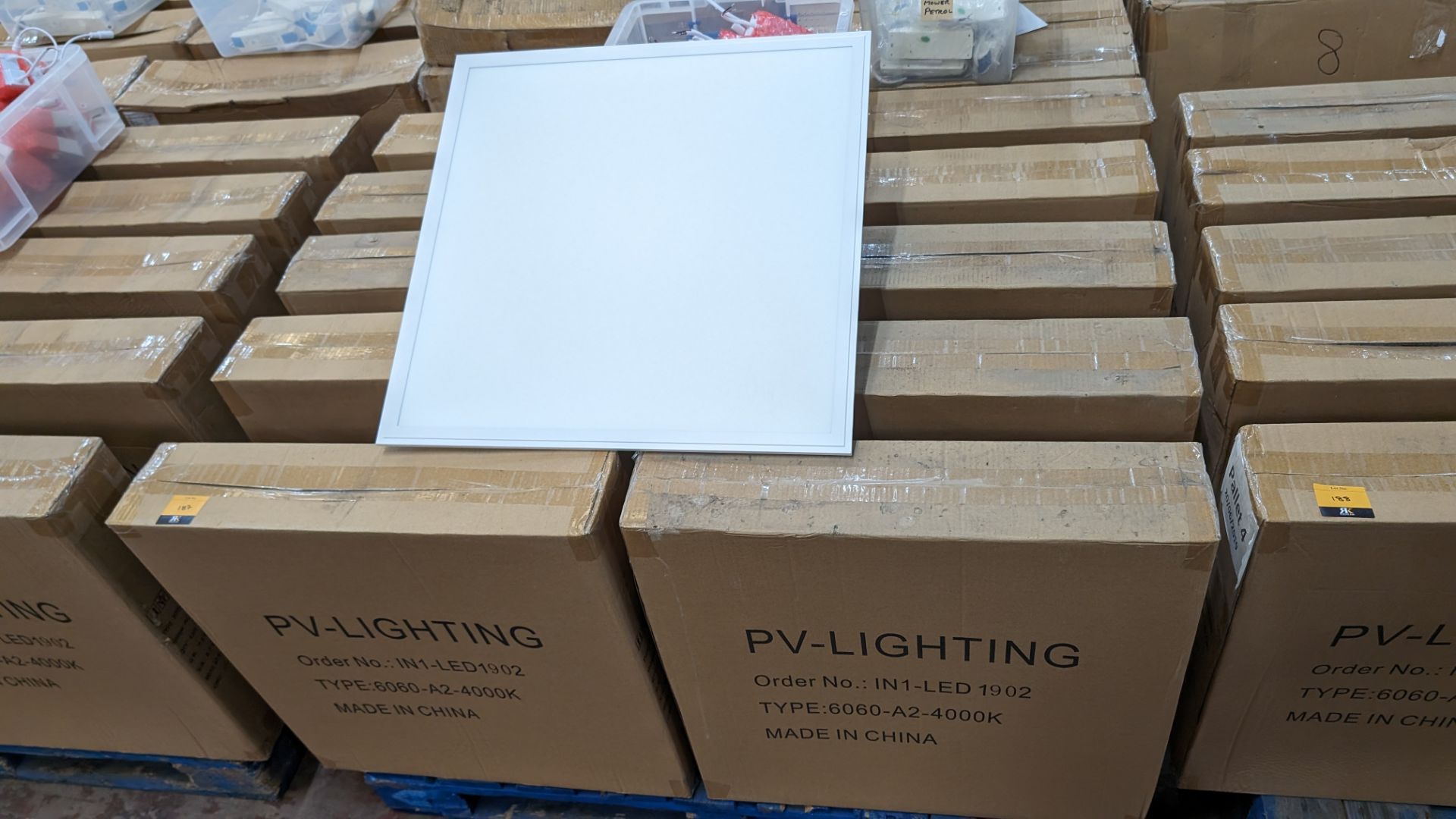 40 off Elegance Premium Eco 595mm x 595mm LED lighting panels. 4000k. 28/36w input power. 36w dri - Bild 4 aus 14