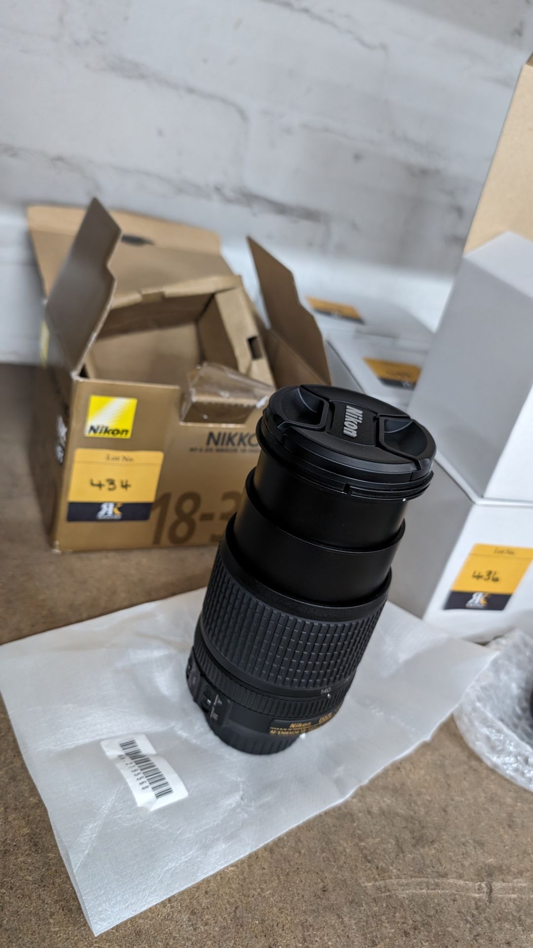 Nikon Nikkor lens AF-S DX Nikkor 18-140mm 1:3.5-5.6G ED VR