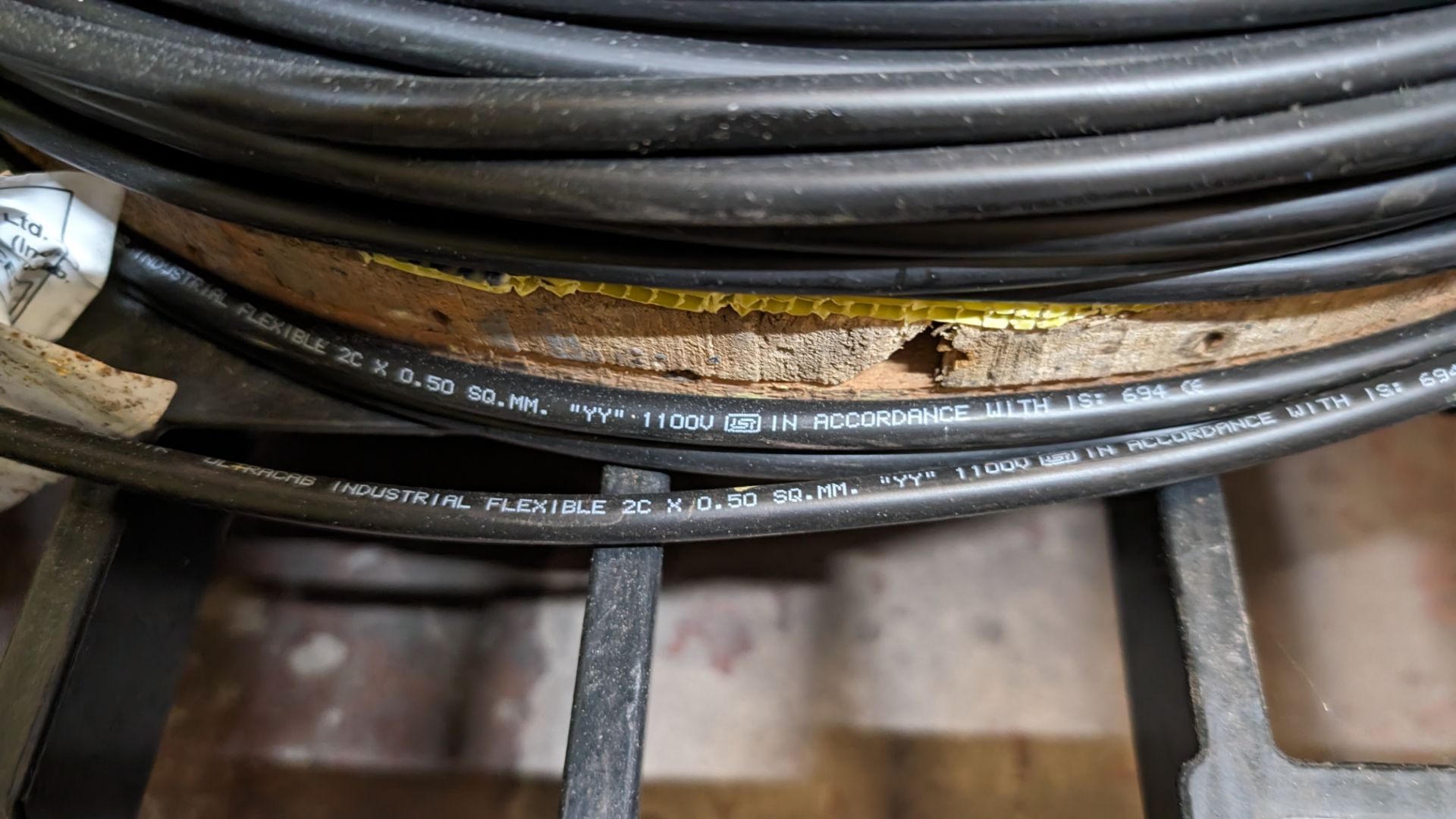 1 off 500m reel of 2core x 21AWG cable - Image 5 of 5