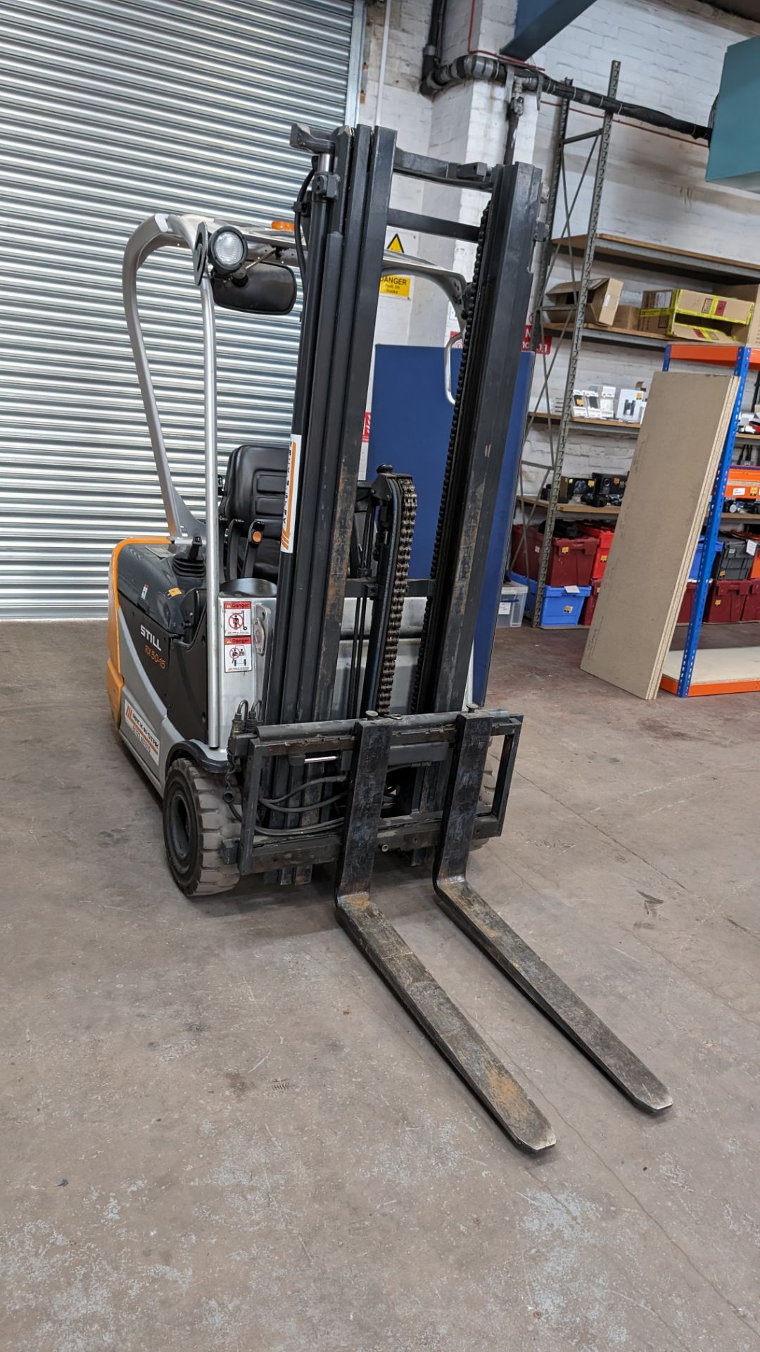 Still model RX-5015 3-wheel electric forklift truck with sideshift, 1.5 tonne capacity, including St - Image 11 of 18