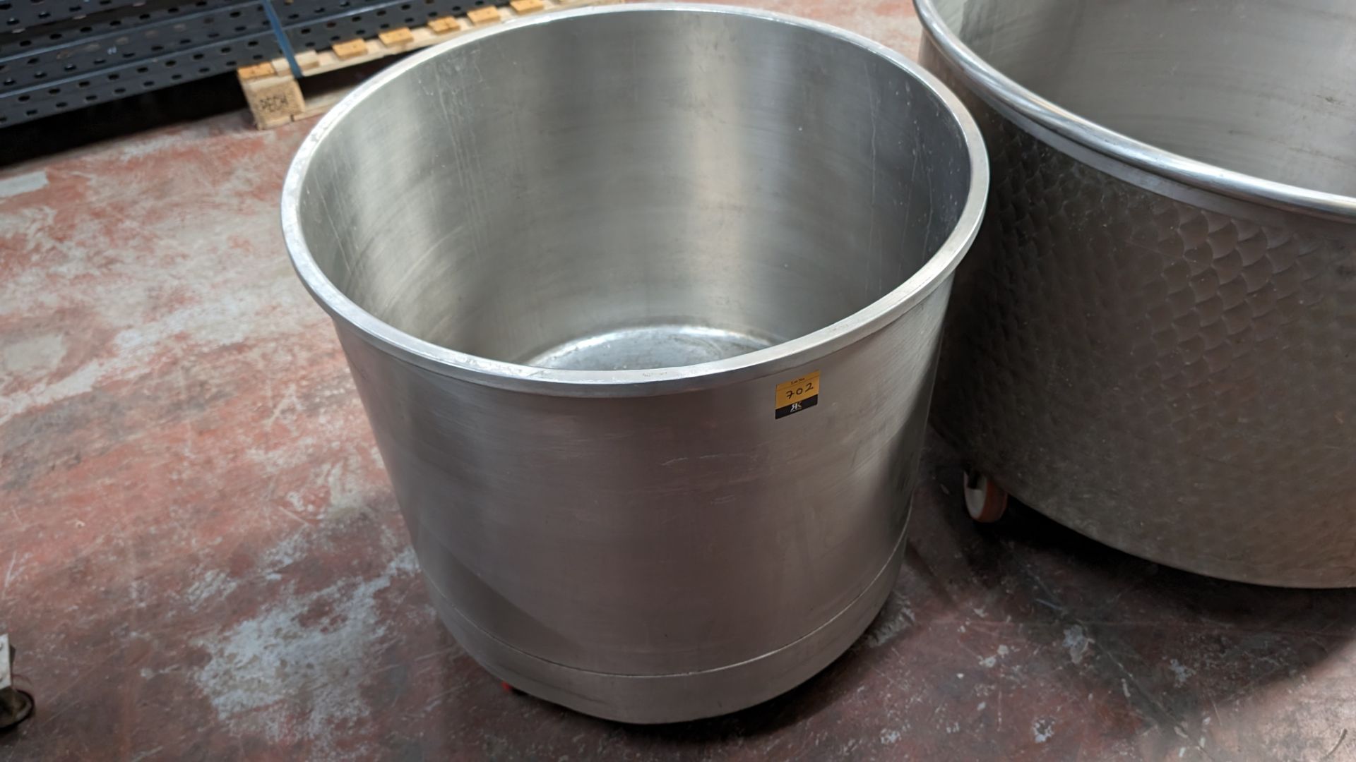 Wheeled tank in stainless steel - 350L capacity
