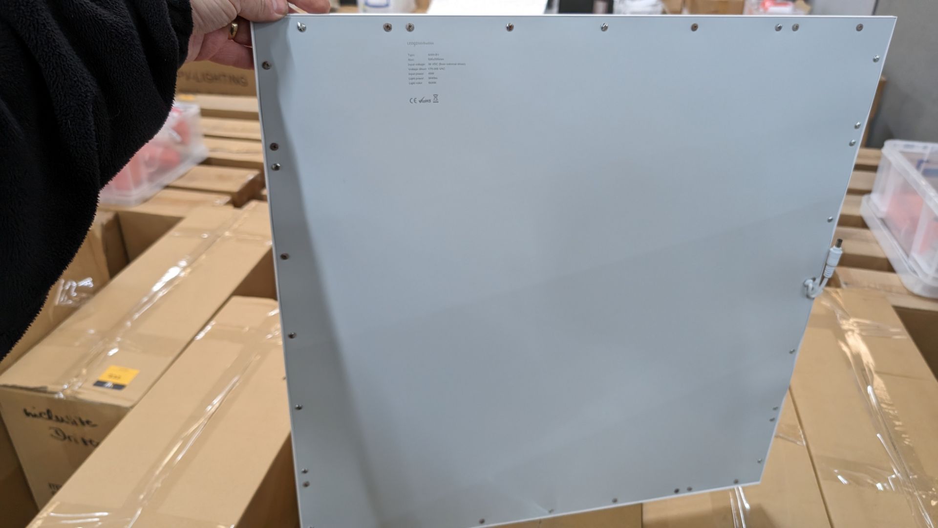 12 off 595mm x 595mm 5500k 45w LED lighting panels, each including driver - 1 carton - Image 4 of 5