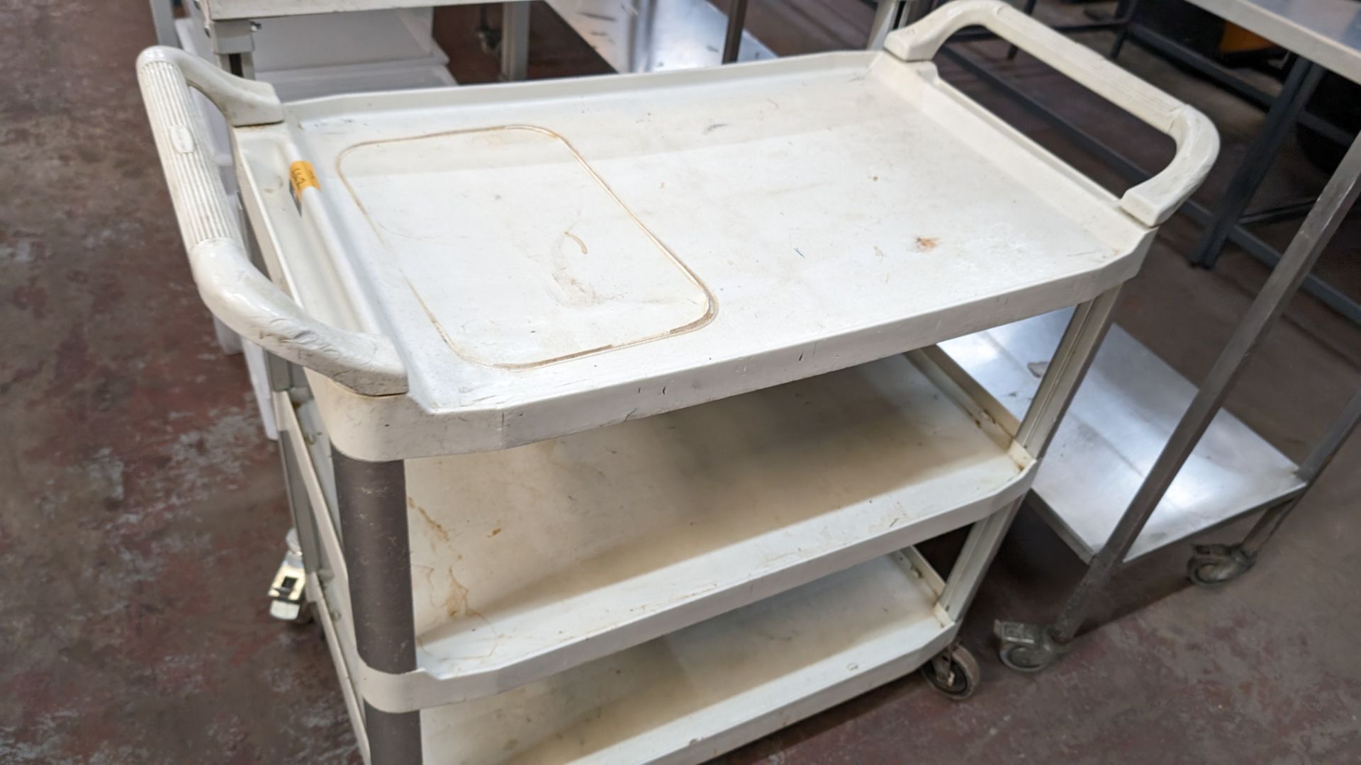 Rubbermaid trolley - Image 2 of 3