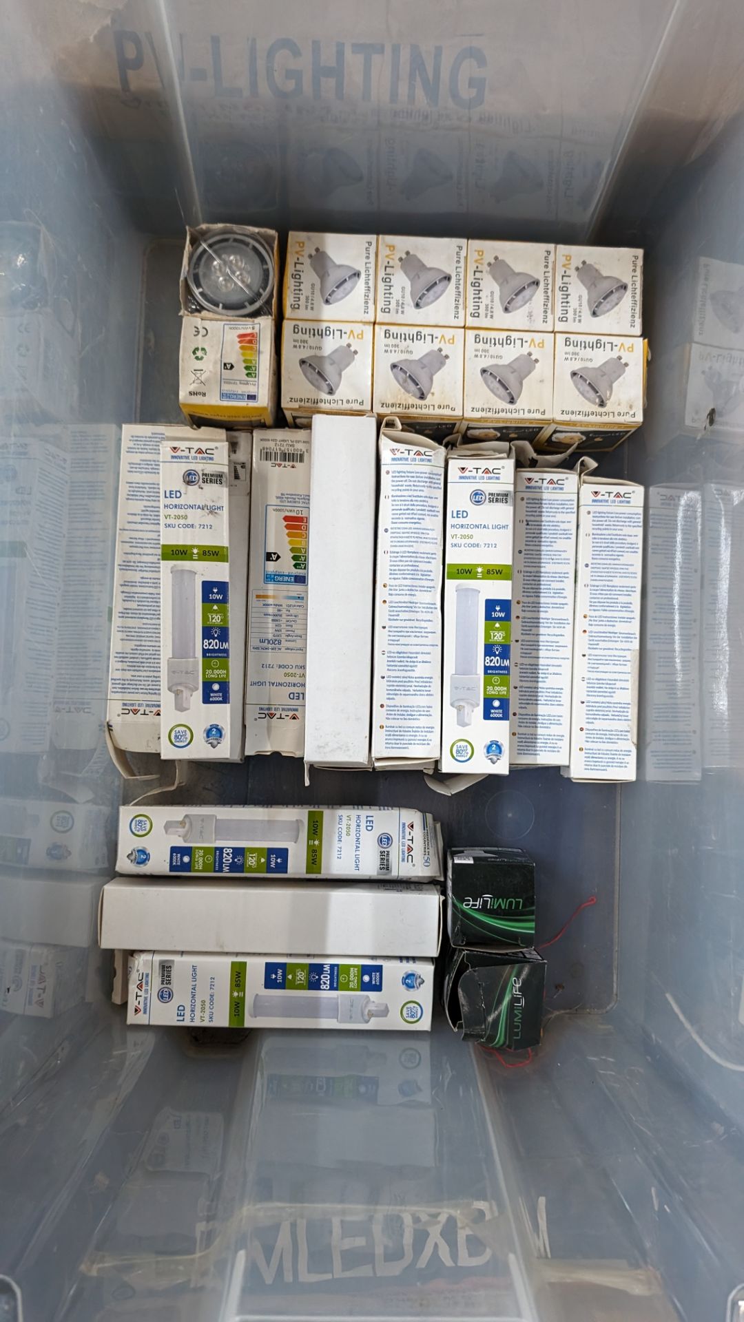 The contents of a pallet of assorted lighting products, including lamps, bulbs and drivers - Image 9 of 13