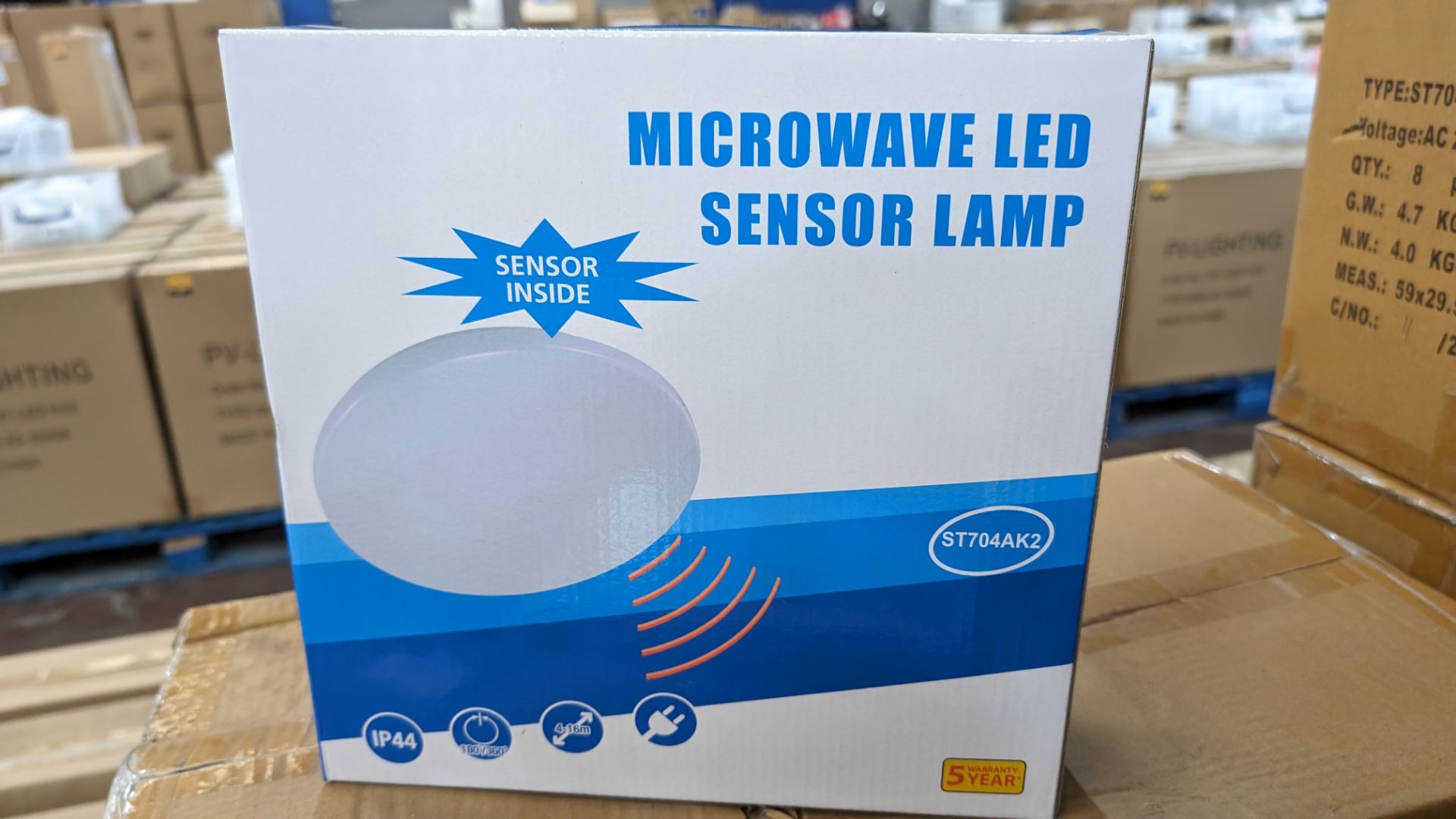 24 off microwave LED sensor lamps. IP44. 12w rated load (one stack) - Image 4 of 5