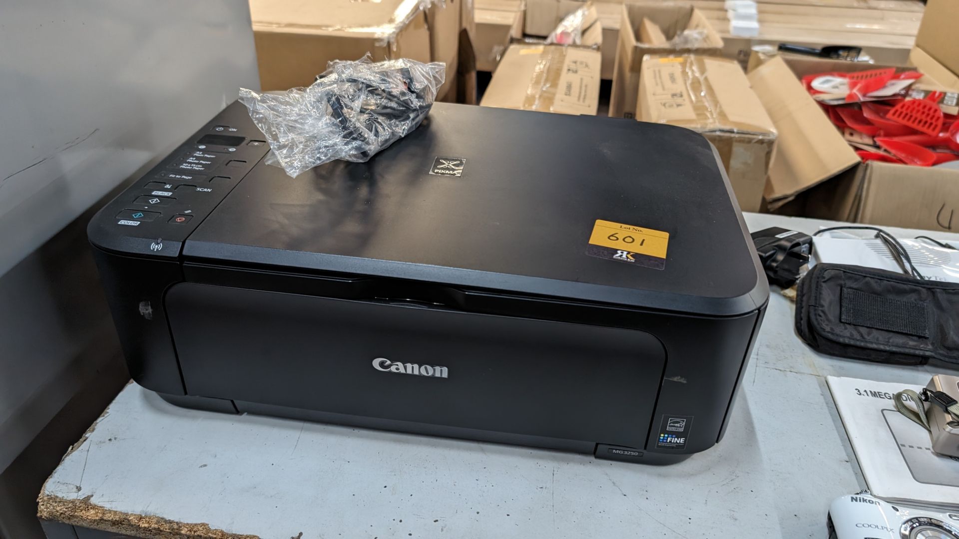 Mixed lot comprising Canon Pixma Model MG3250 printer plus Graytec wireless modem and 2 assorted di - Image 3 of 8