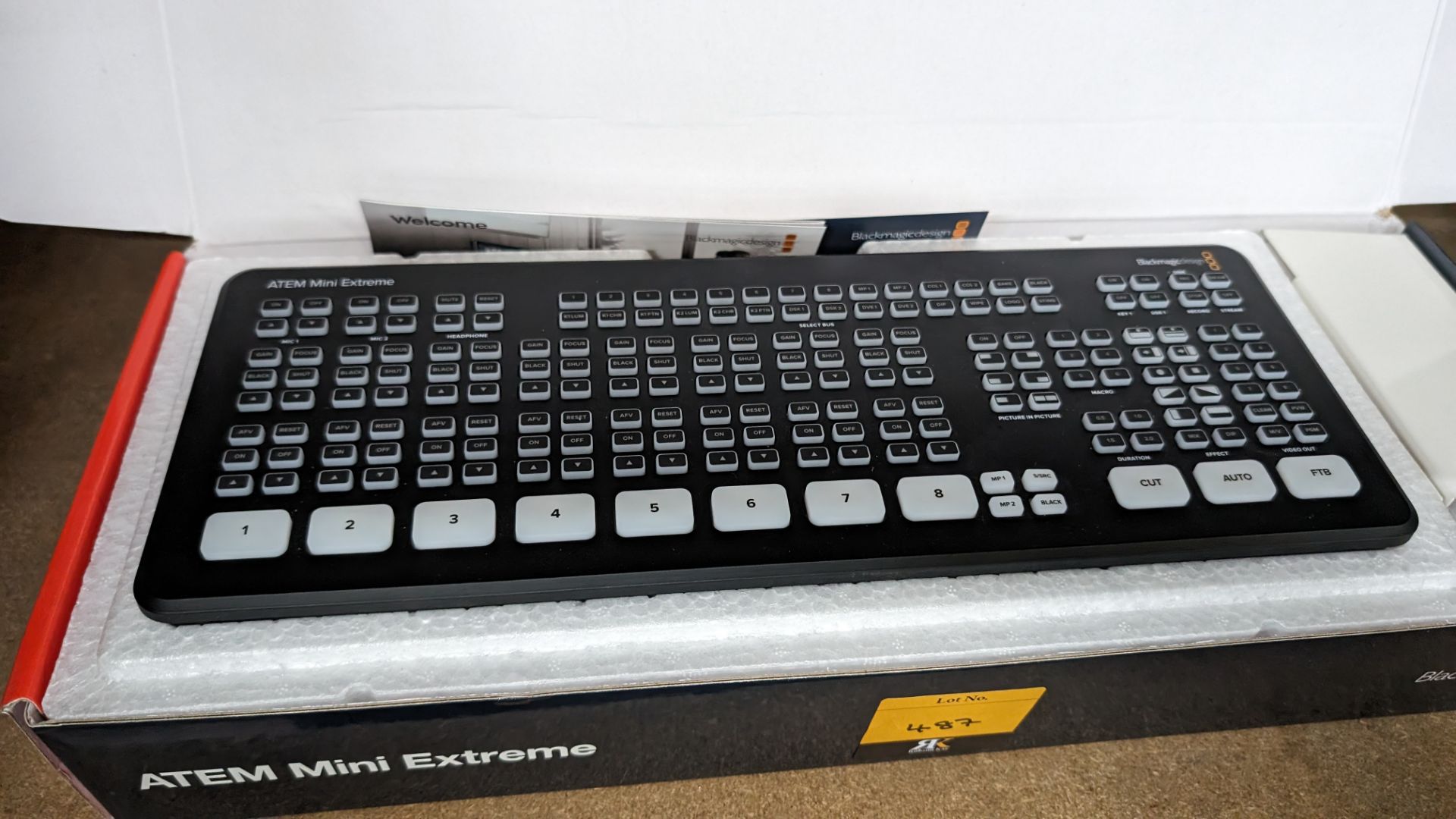 Blackmagic Design ATEM Mini Extreme live stream and record editing keyboard - Image 4 of 5