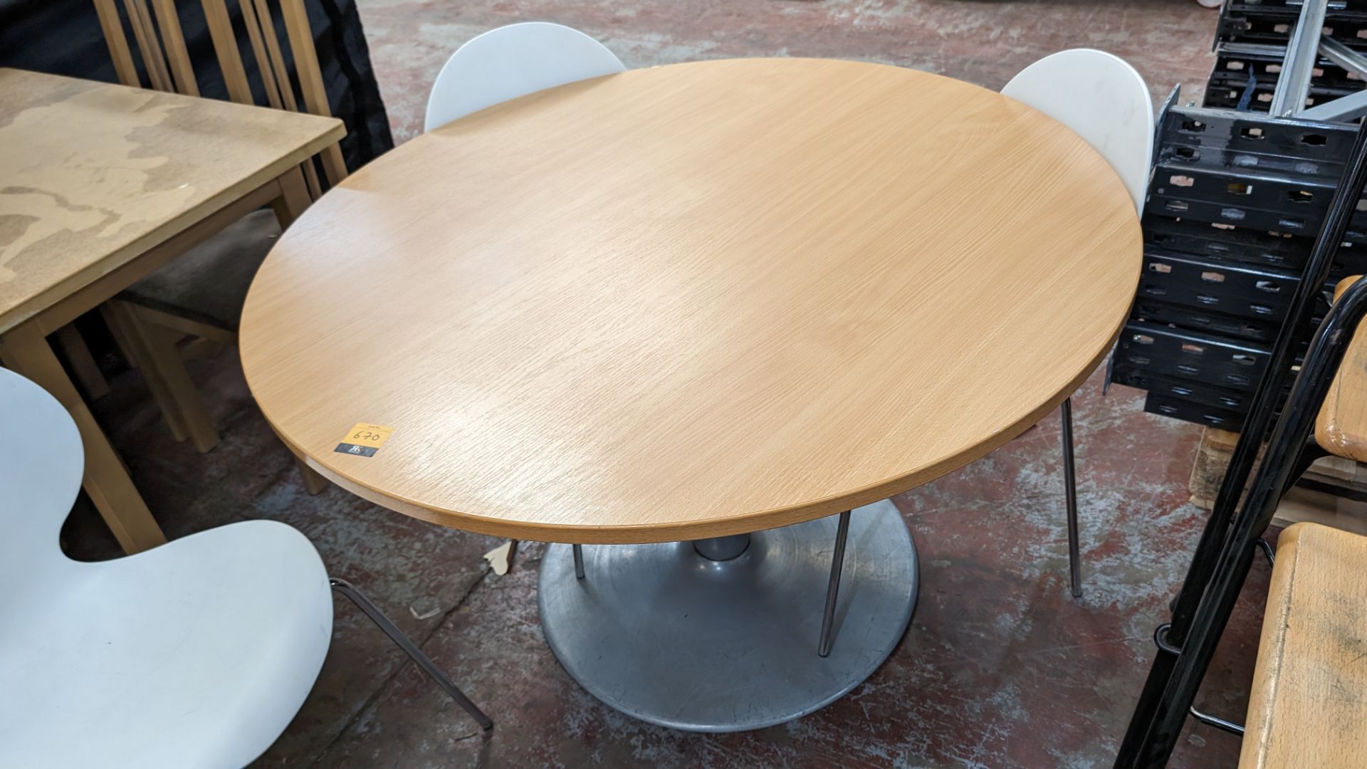 Round single pedestal table, approximately 1,200mm diameter