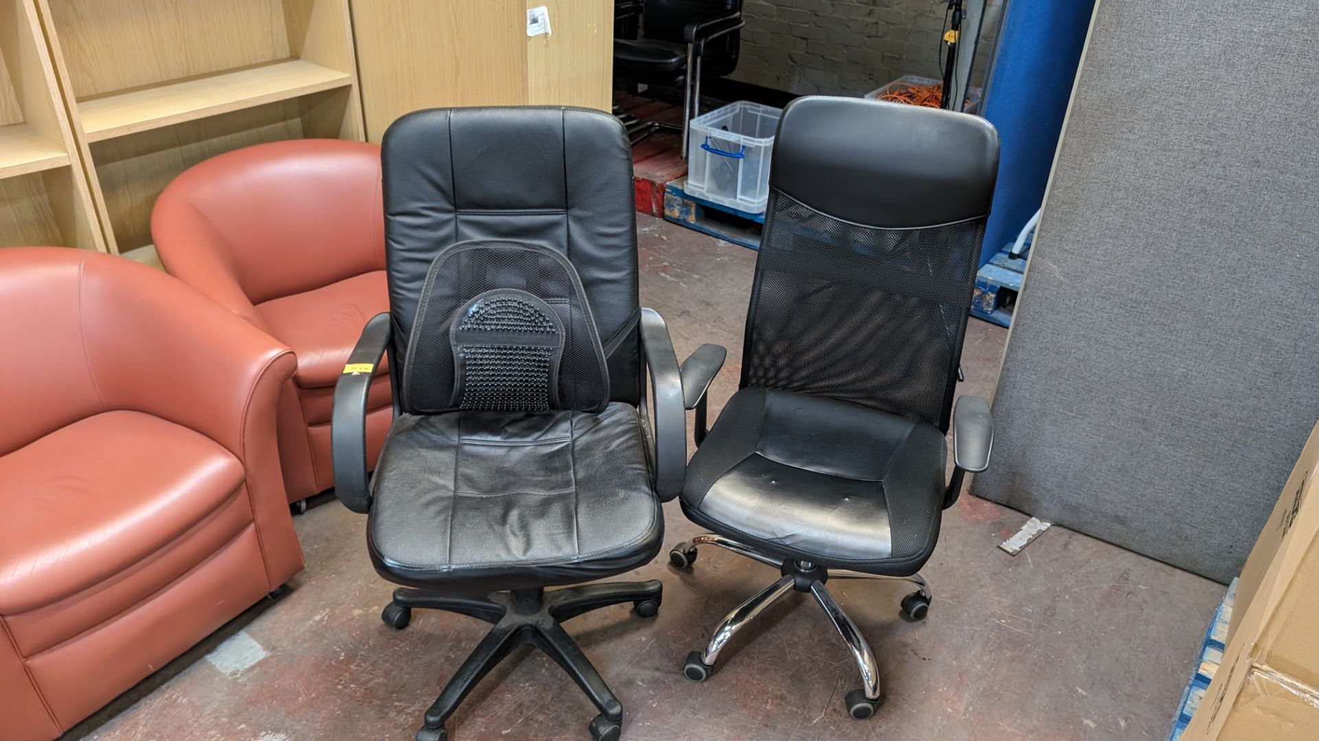 2 off assorted black high back chairs - Bild 2 aus 5