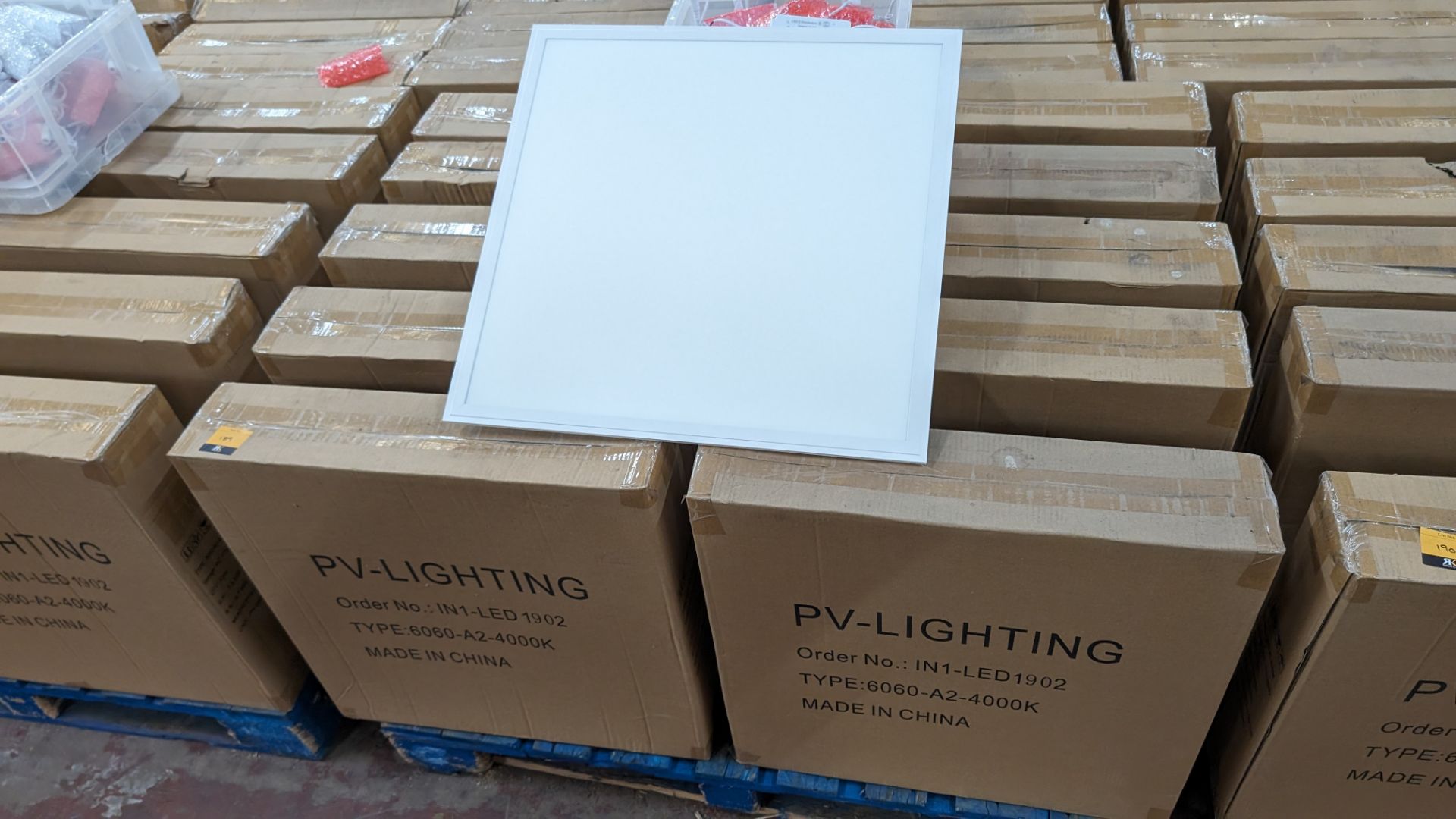 40 off Elegance Premium Eco 595mm x 595mm LED lighting panels. 4000k. 28/36w input power. 36w. M - Image 3 of 14