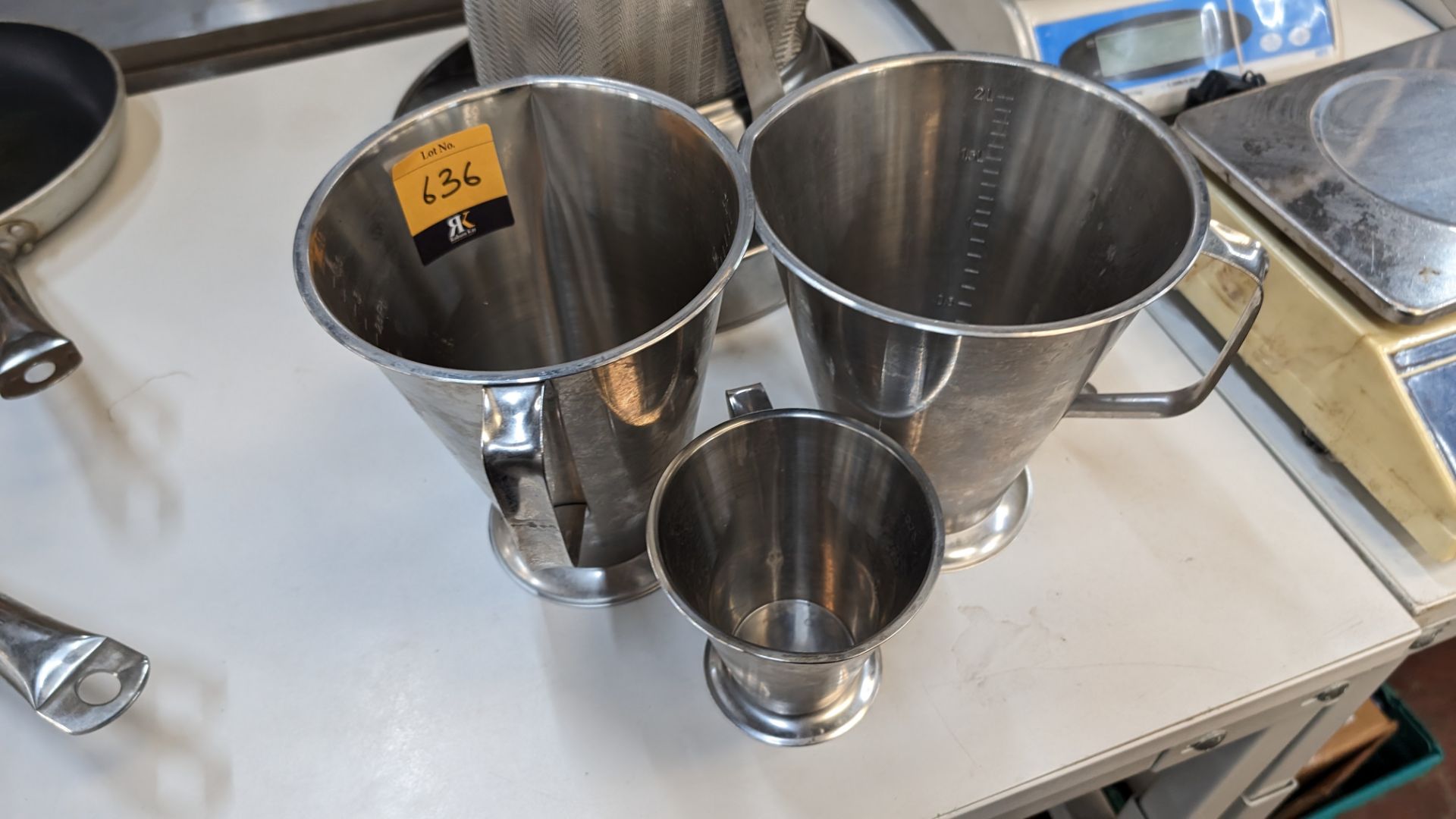 3 assorted stainless steel jugs and 3 assorted sieves - Image 3 of 5