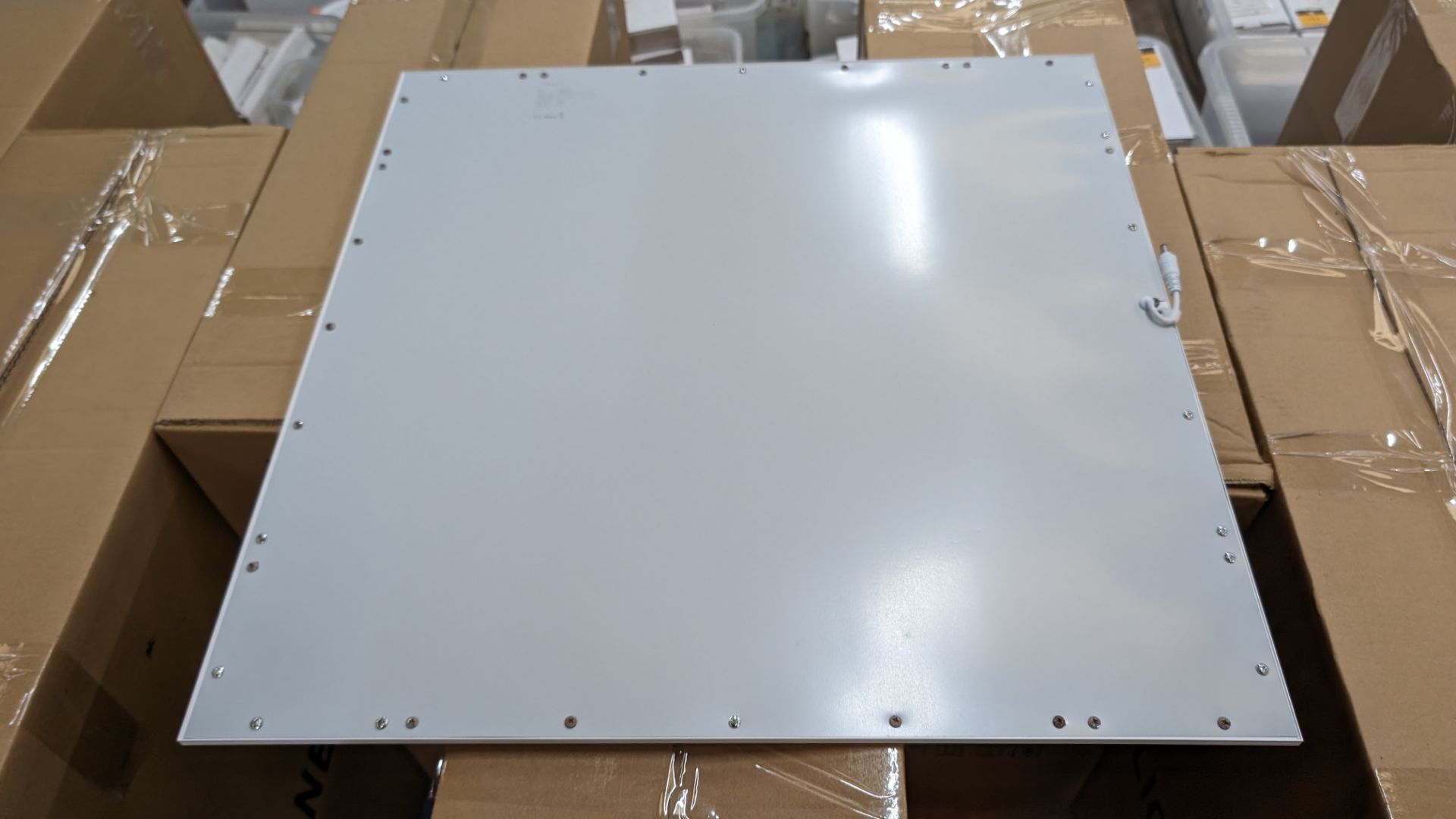 24 off 595mm x 595mm 4000k 45w LED lighting panel, each including driver. This lot comprises 3 cart - Image 4 of 5