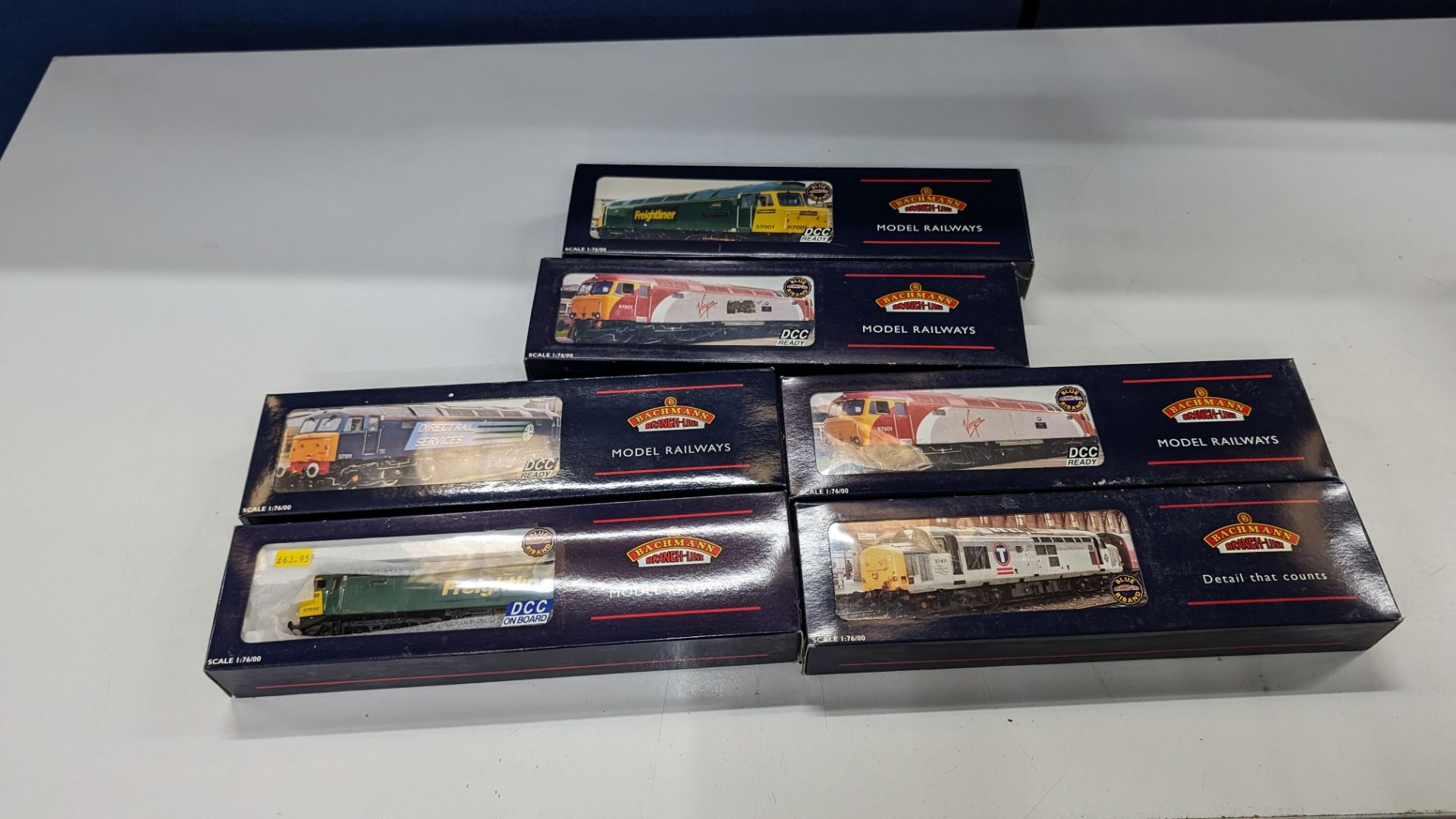 6 off assorted Bachmann branch-line 00 model trains - Image 5 of 9