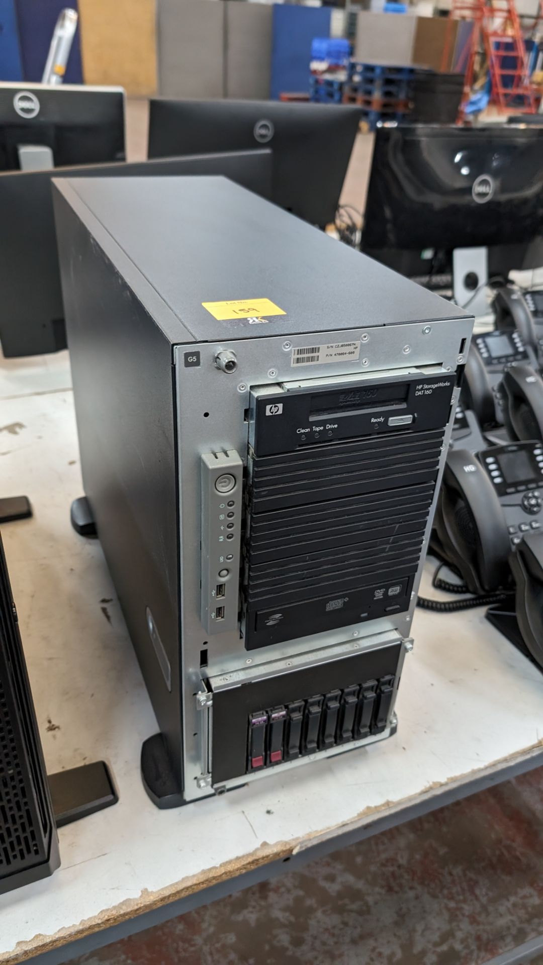 HP server incorporating 2 off hot swap drives, optical drive & HP Storageworks DAT 160 tape drive - Image 3 of 15