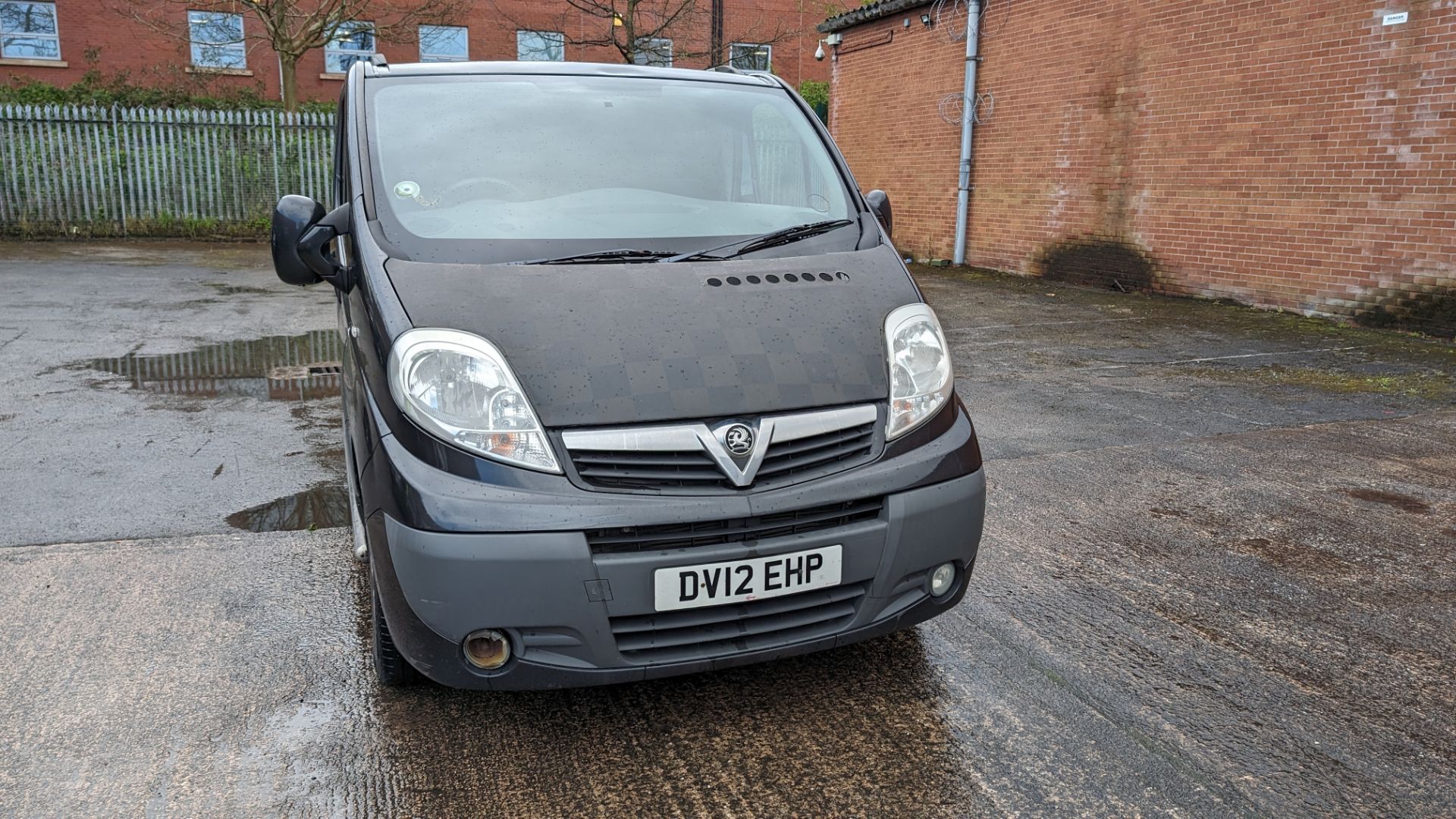 DV12 EHP Vauxhall Vivaro 2700 Sportive CDTi panel van with side windows, 6 speed manual gearbox, 199 - Image 3 of 38