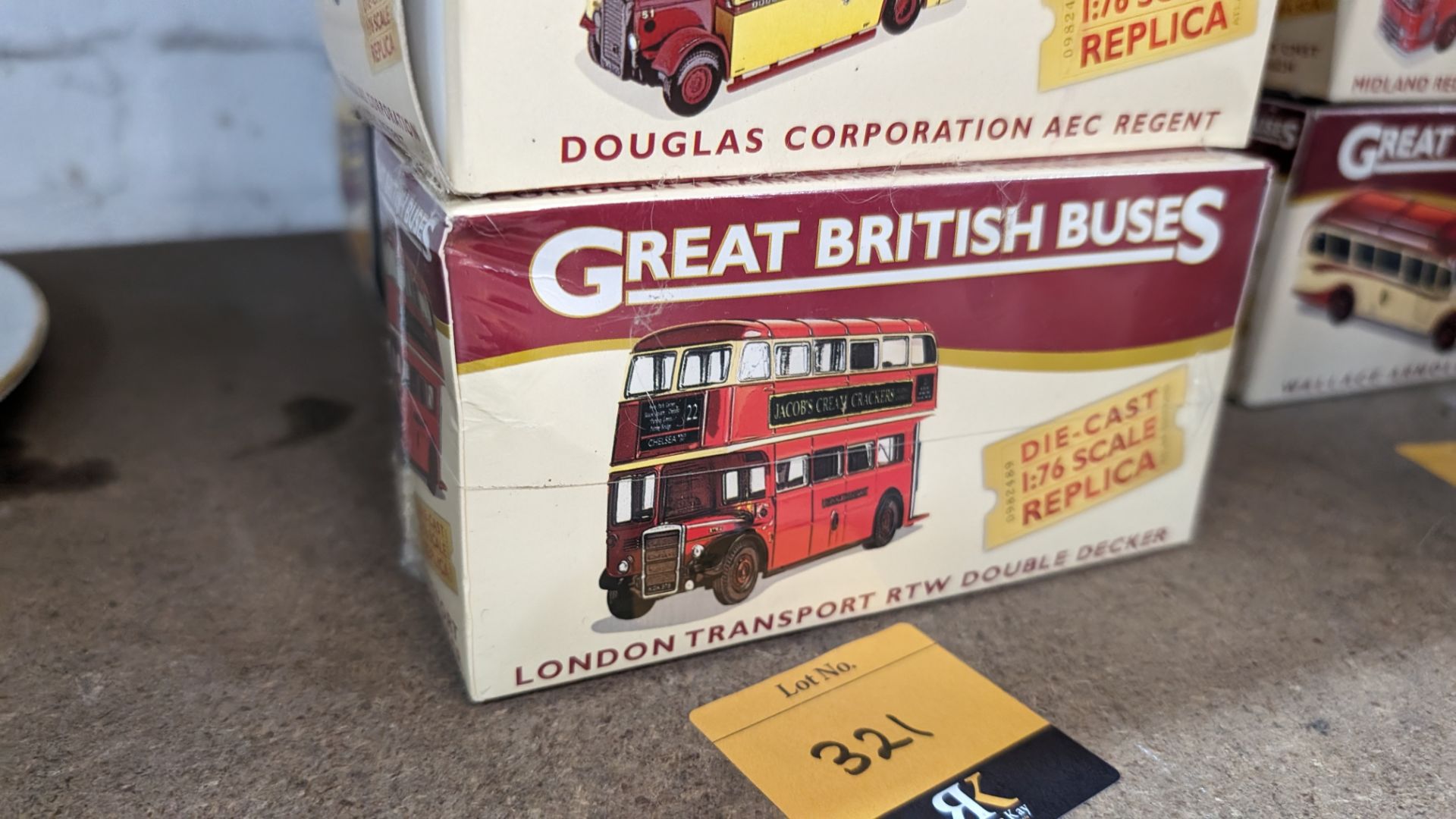 6 assorted Great British Buses die-cast replica buses, 1:76 scale - Image 10 of 11
