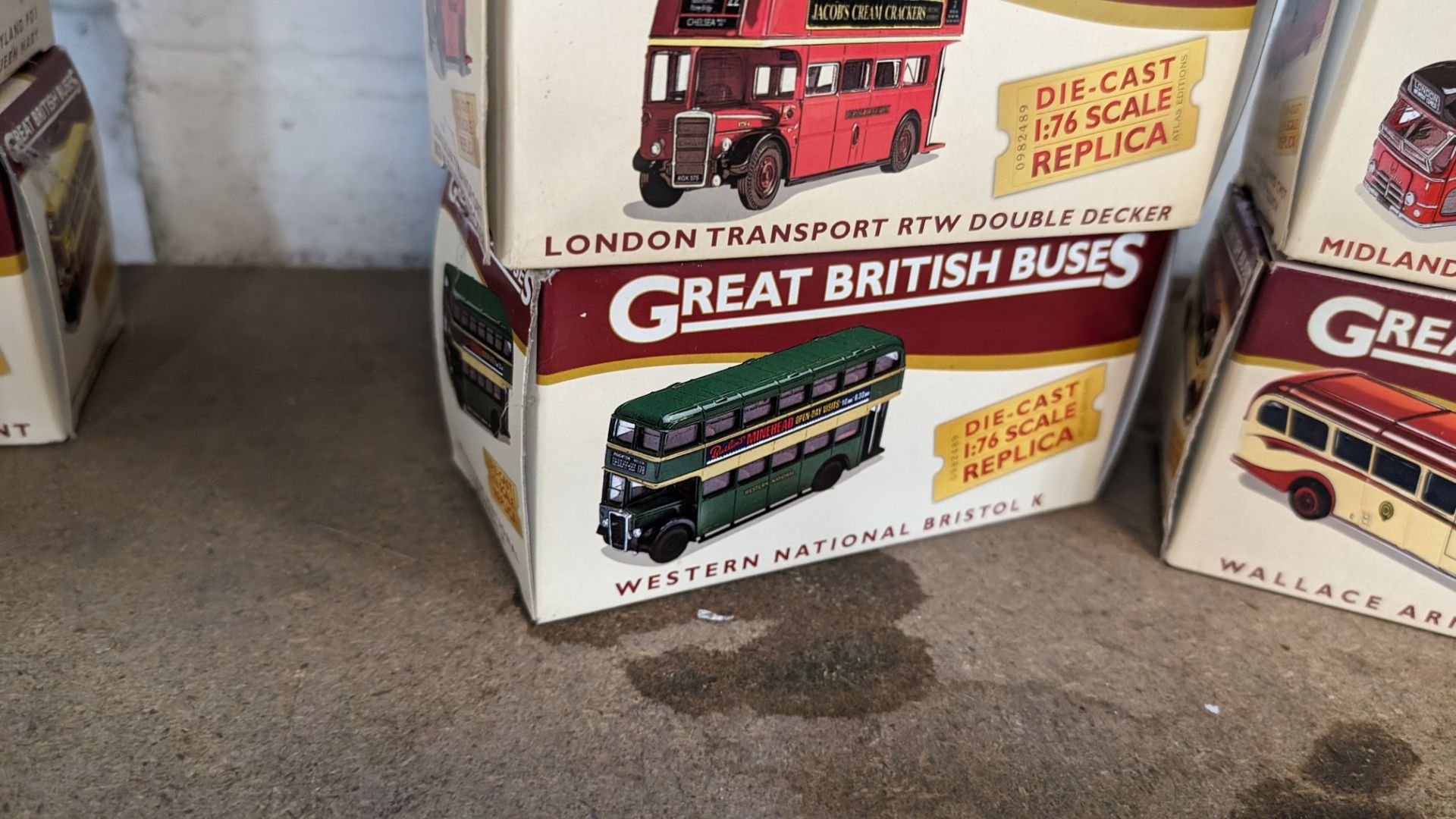5 assorted Great British Buses die-cast replica buses, 1:76 scale - Image 5 of 9