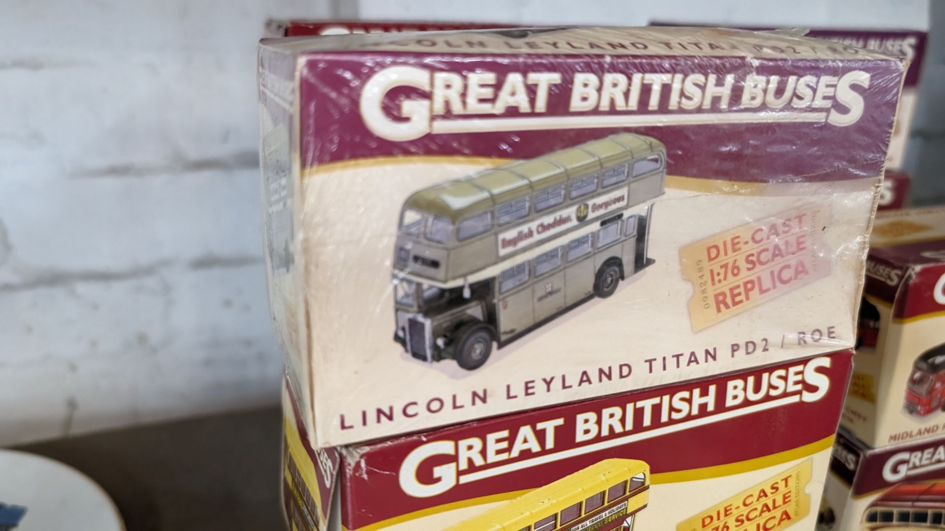 6 assorted Great British Buses die-cast replica buses, 1:76 scale - Image 8 of 11