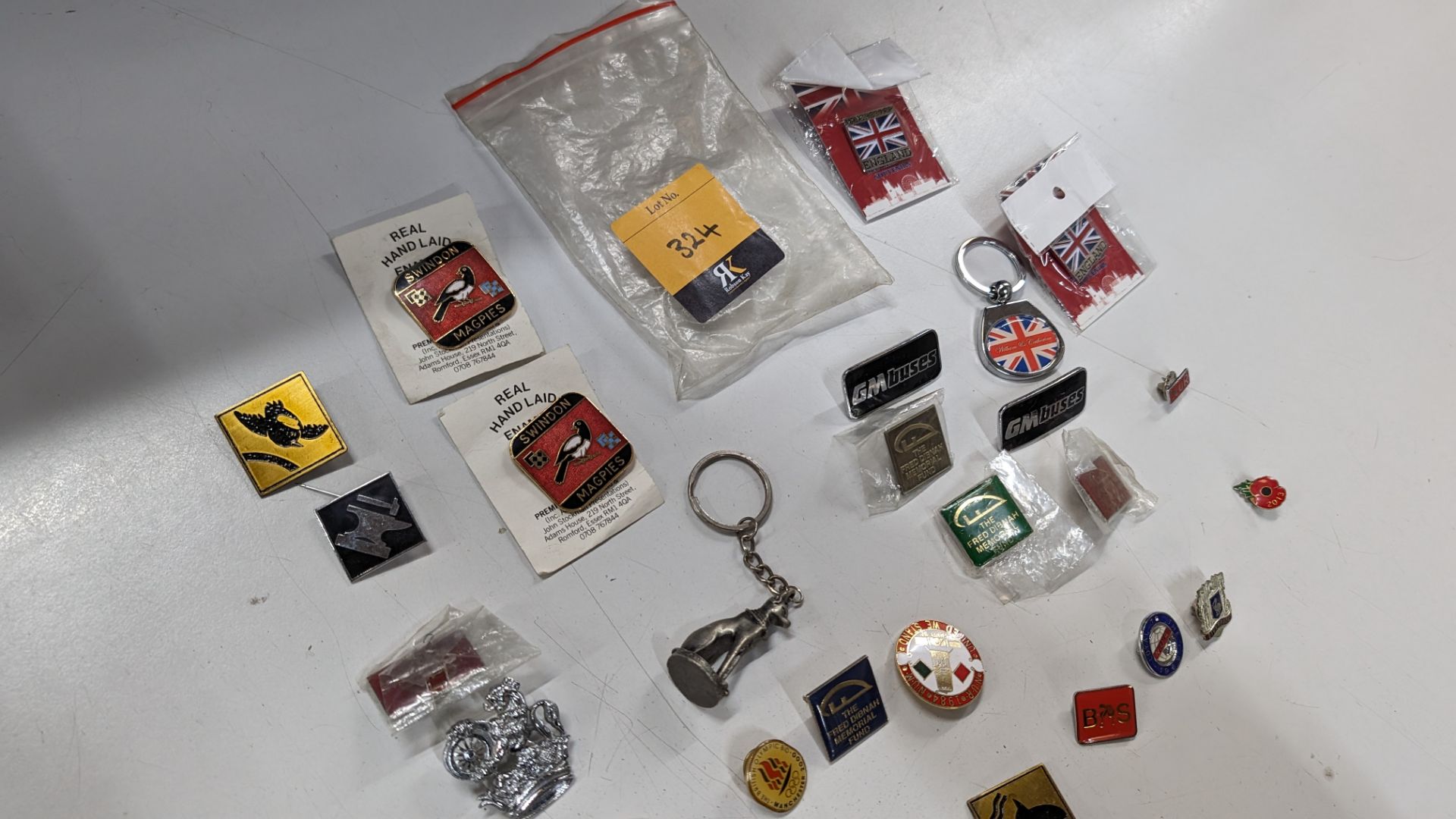 Quantity of assorted transport & other metal badges - Bild 10 aus 12