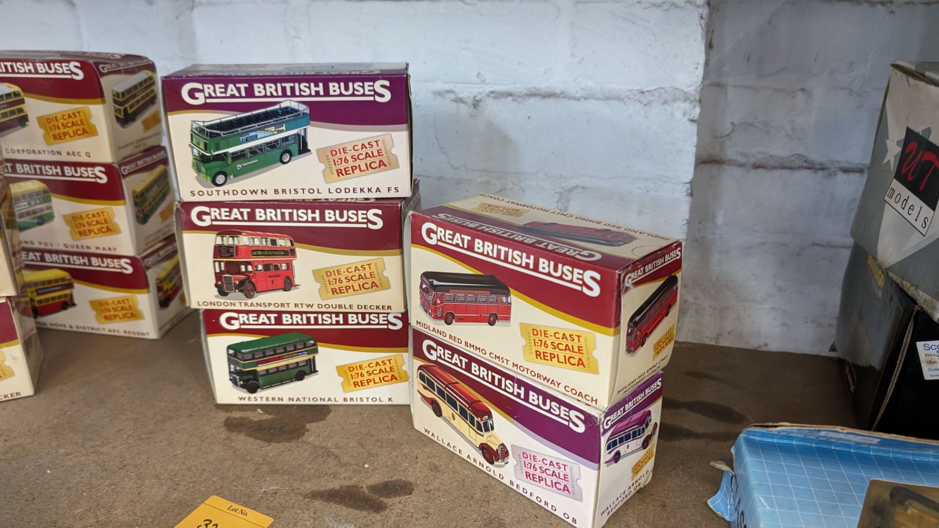 5 assorted Great British Buses die-cast replica buses, 1:76 scale - Image 8 of 9