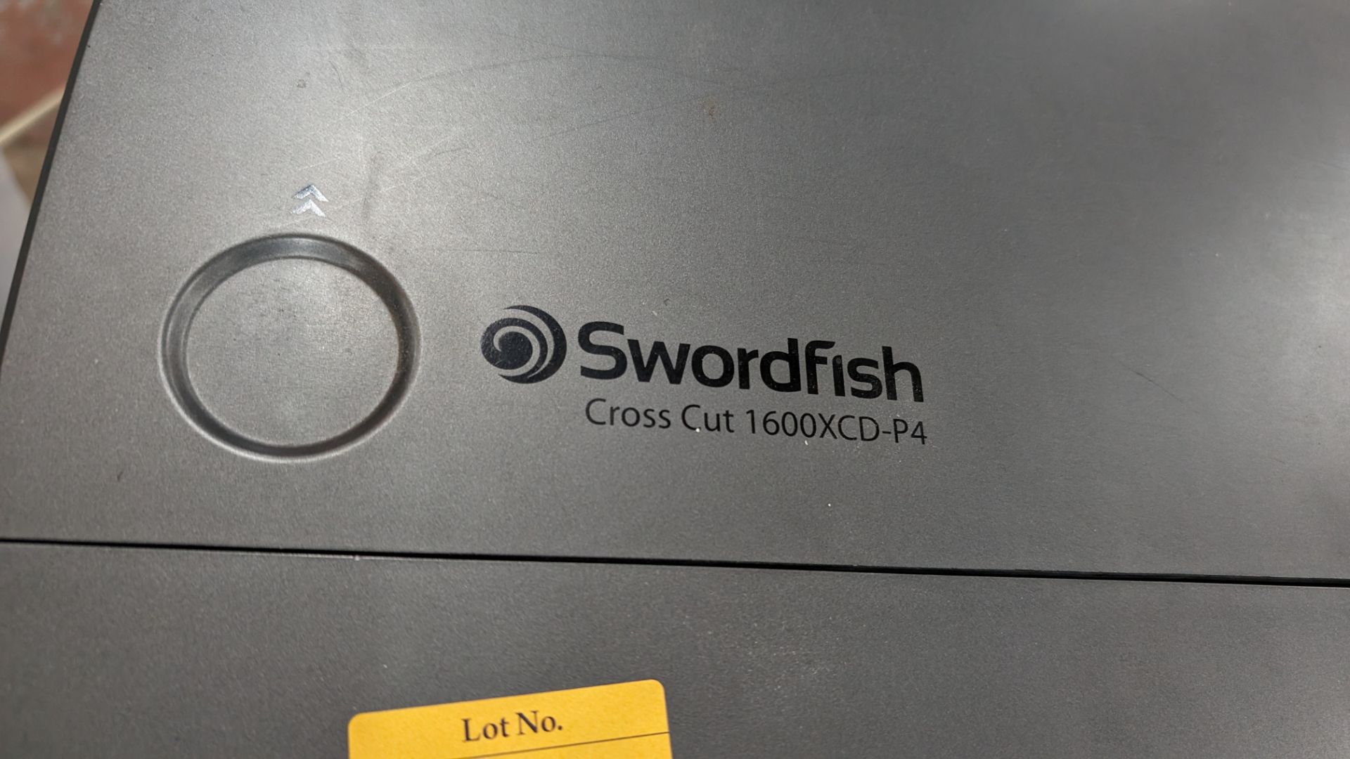 Swordfish cross cut shredder model 1600XCD-P4 & Crenova A4 laminator - Image 9 of 10