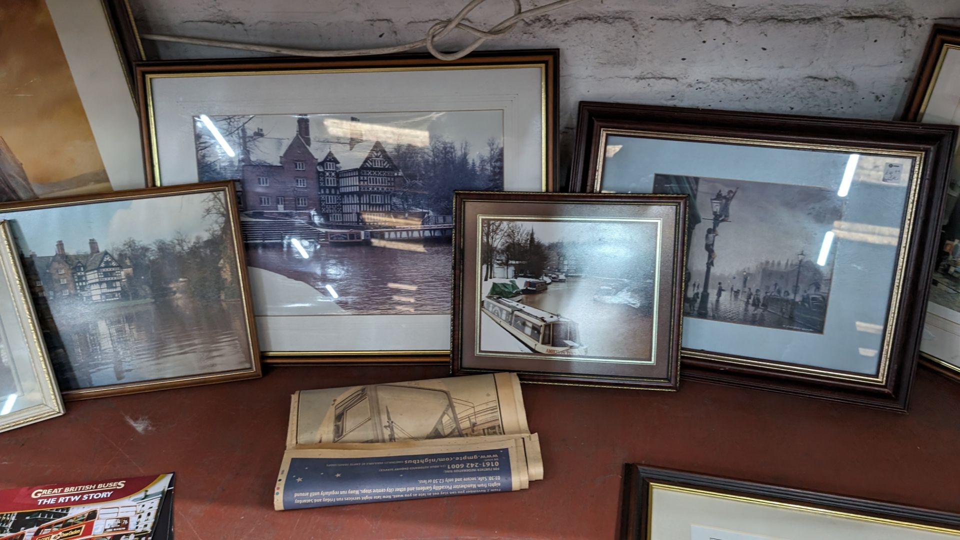 The contents of a bay of scenic photographs & other items - 10 framed items plus quantity of assorte - Image 11 of 12